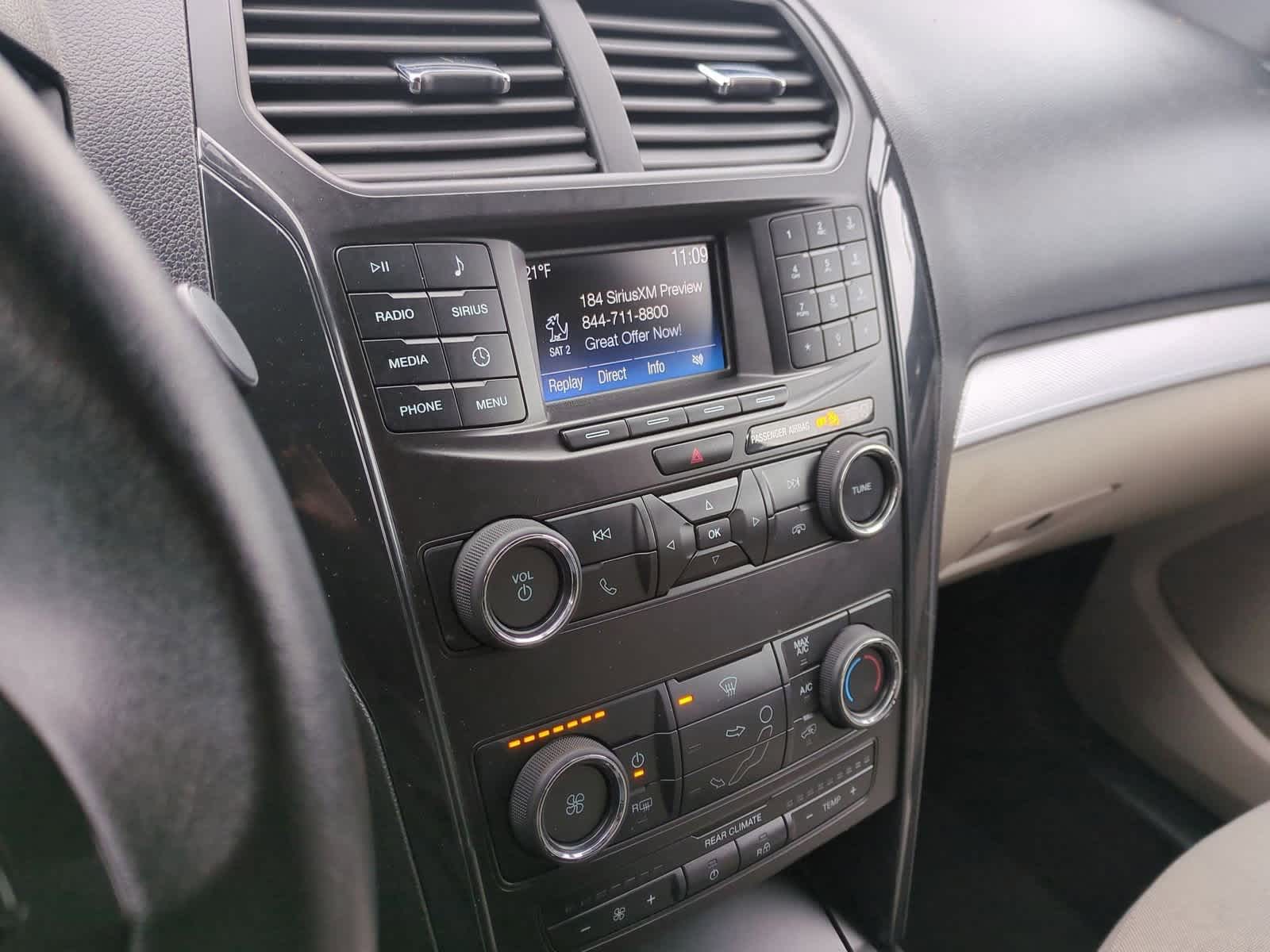 Thumbnail: 2019 Ford Explorer - 28