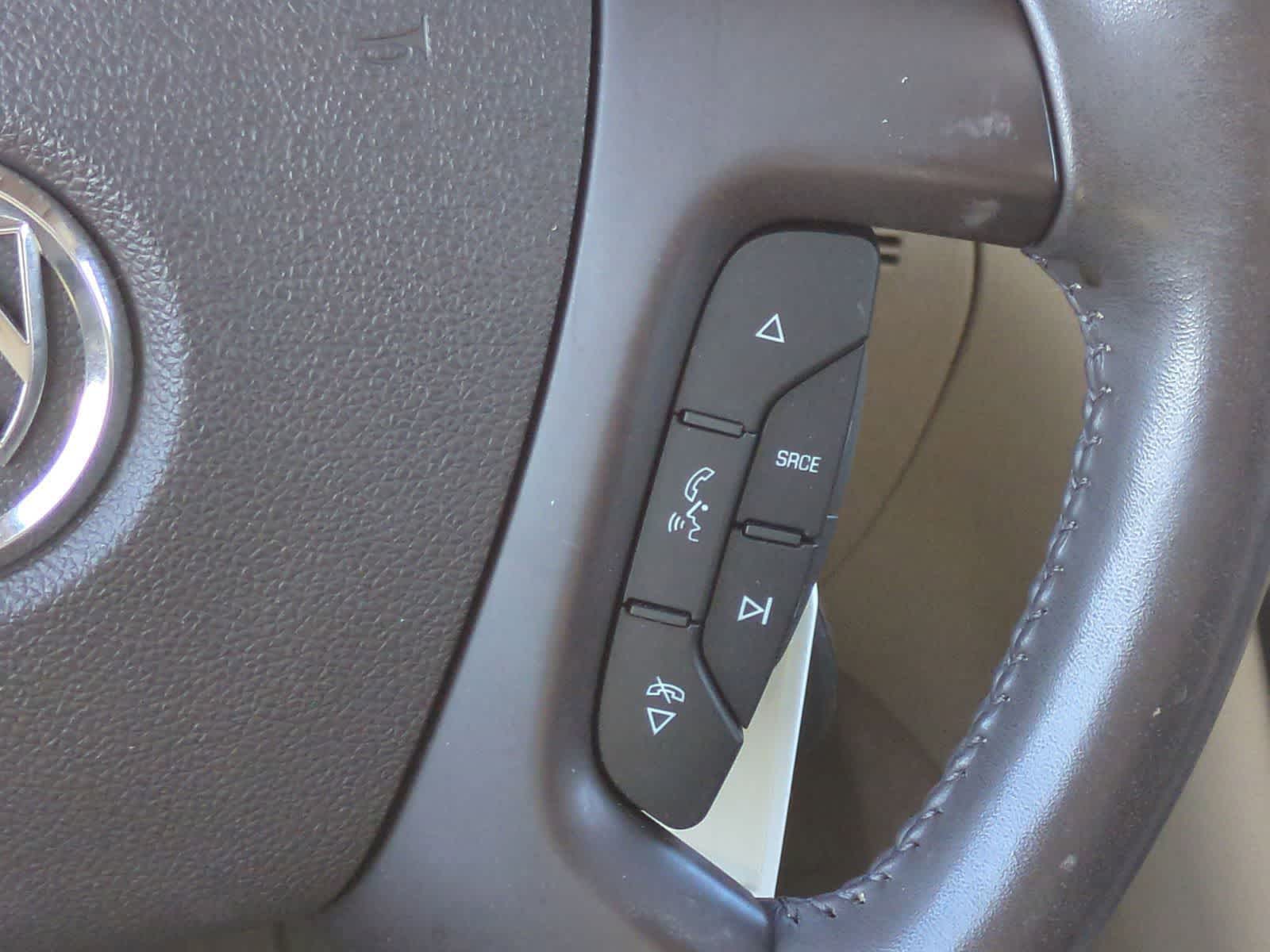 Thumbnail: 2010 Buick Enclave - 26