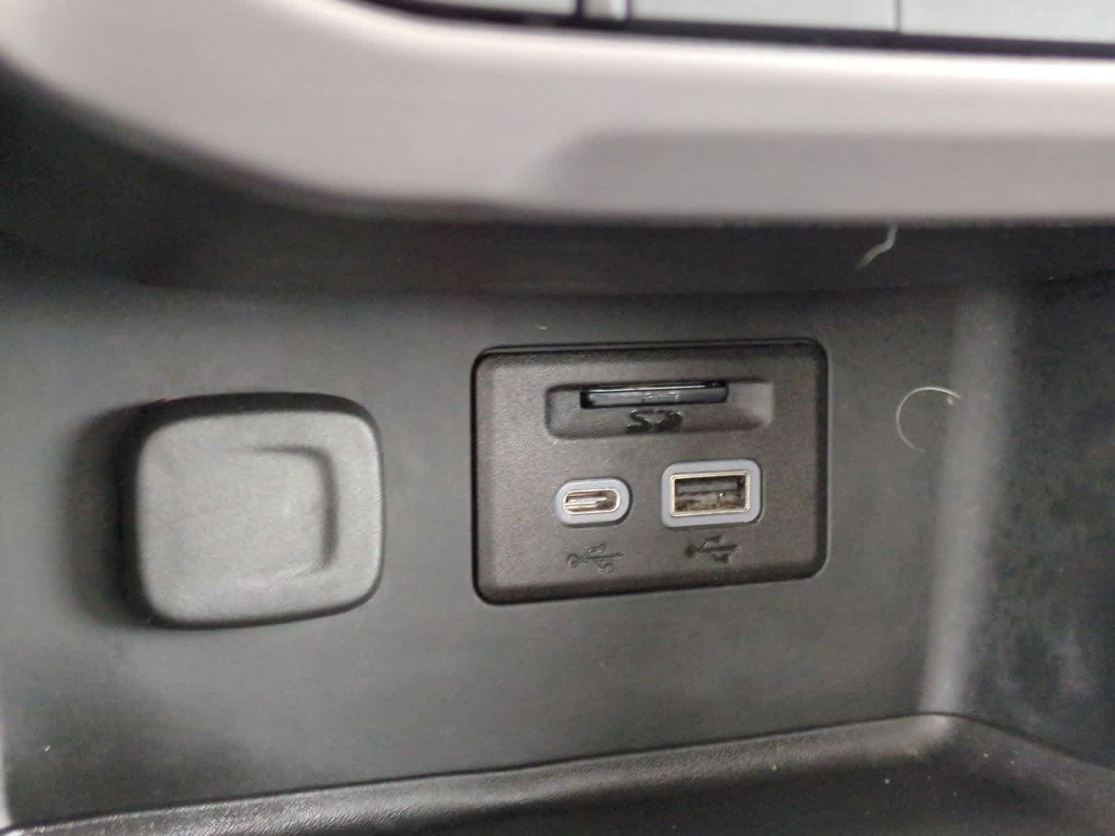 Thumbnail: 2023 GMC Acadia - 35