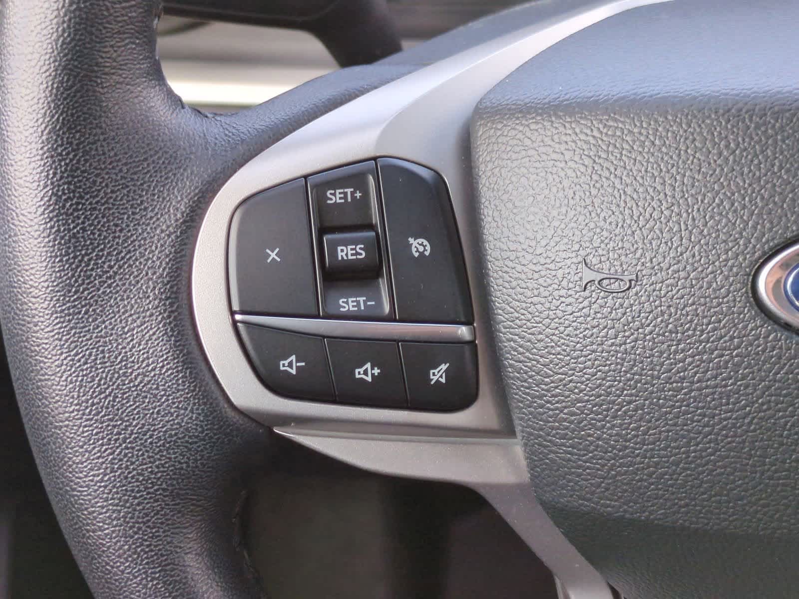 Thumbnail: 2023 Ford Explorer - 25