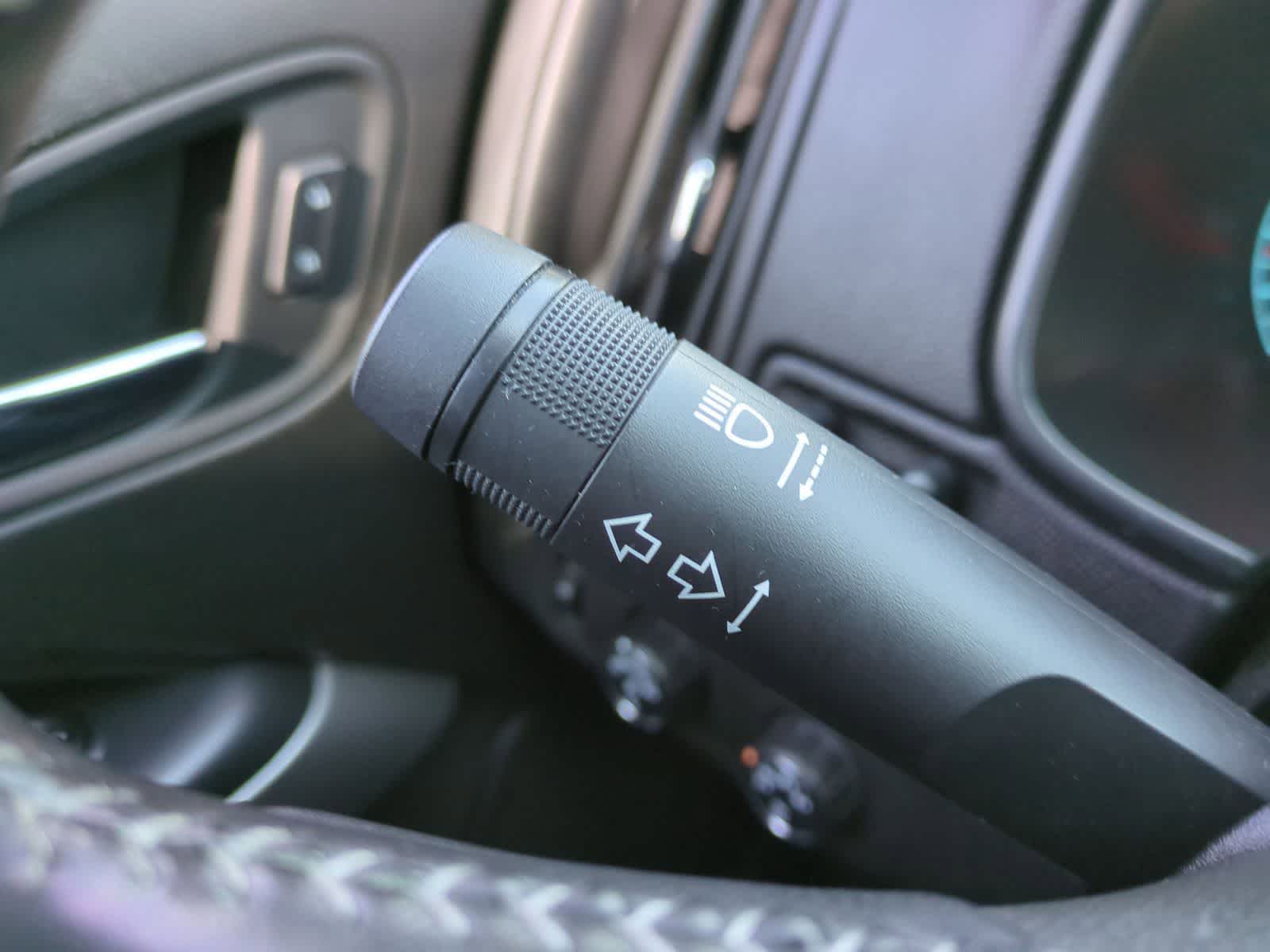 Thumbnail: 2016 Chevrolet Colorado - 26