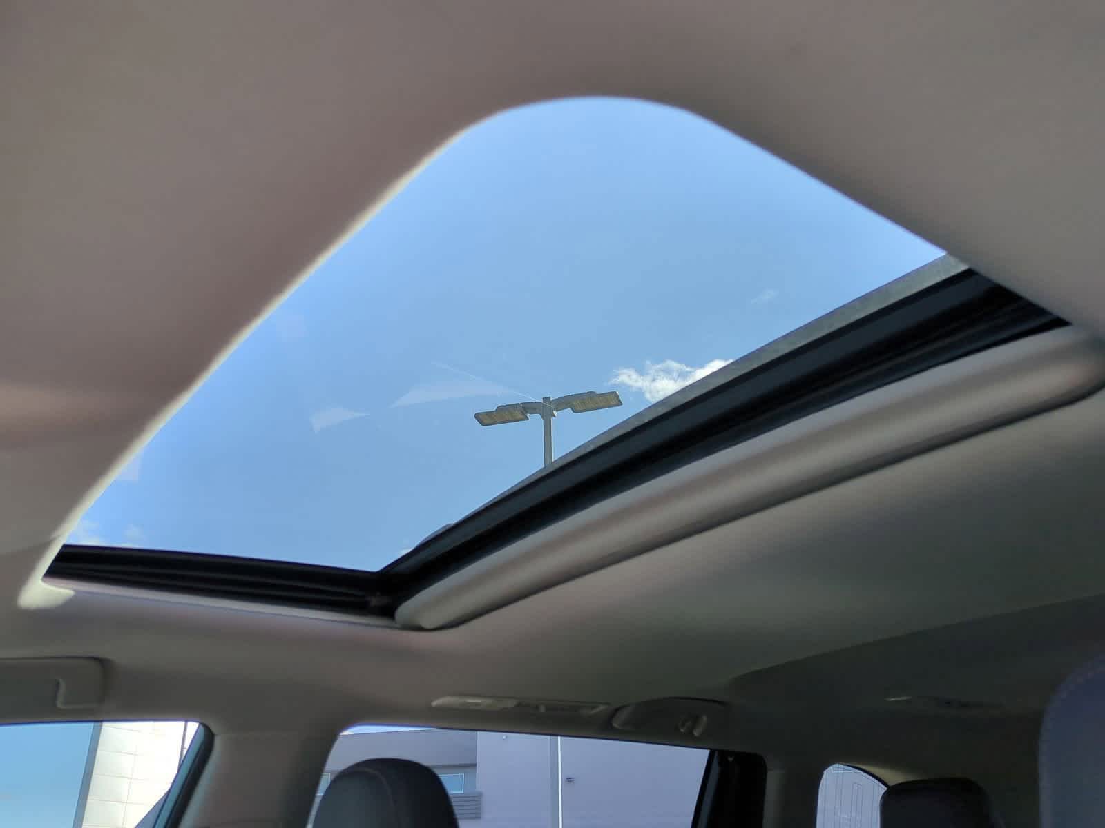 Thumbnail: 2014 Toyota Highlander - 19