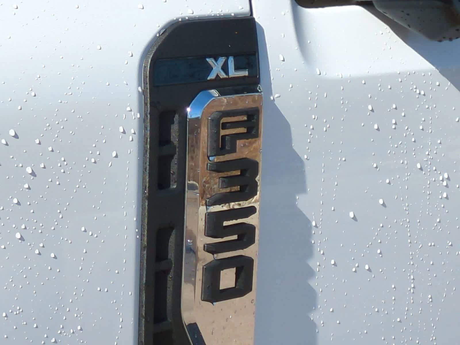 2025 Ford Econoline E-350 13
