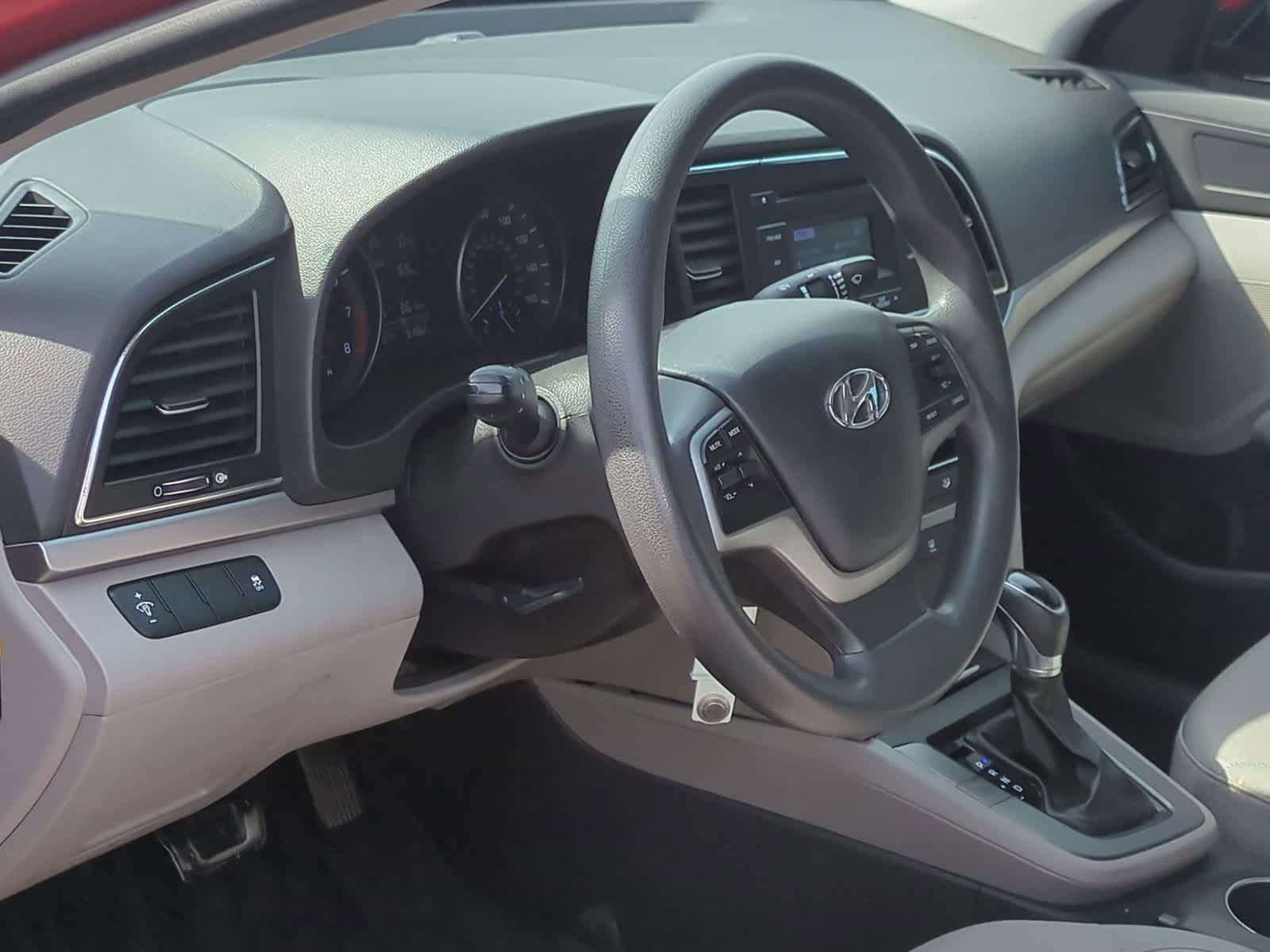 Thumbnail: 2017 Hyundai Elantra - 10