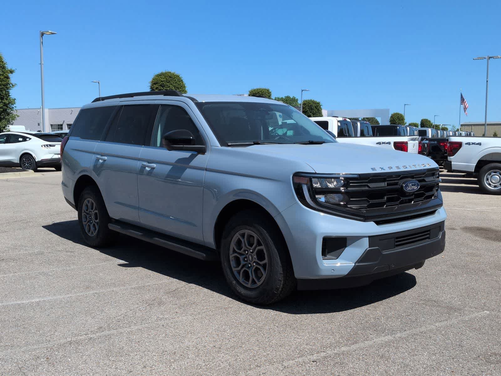 Thumbnail: 2026 Ford Expedition - 2