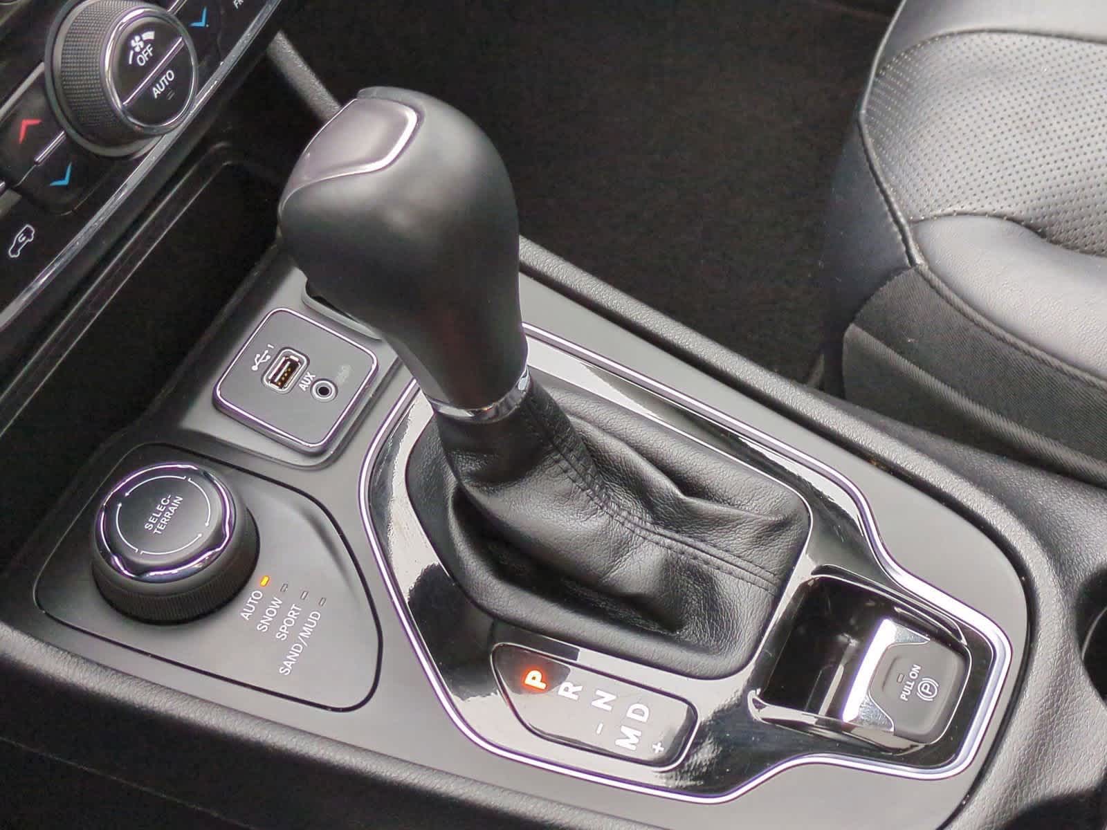 Thumbnail: 2020 Jeep Cherokee - 33