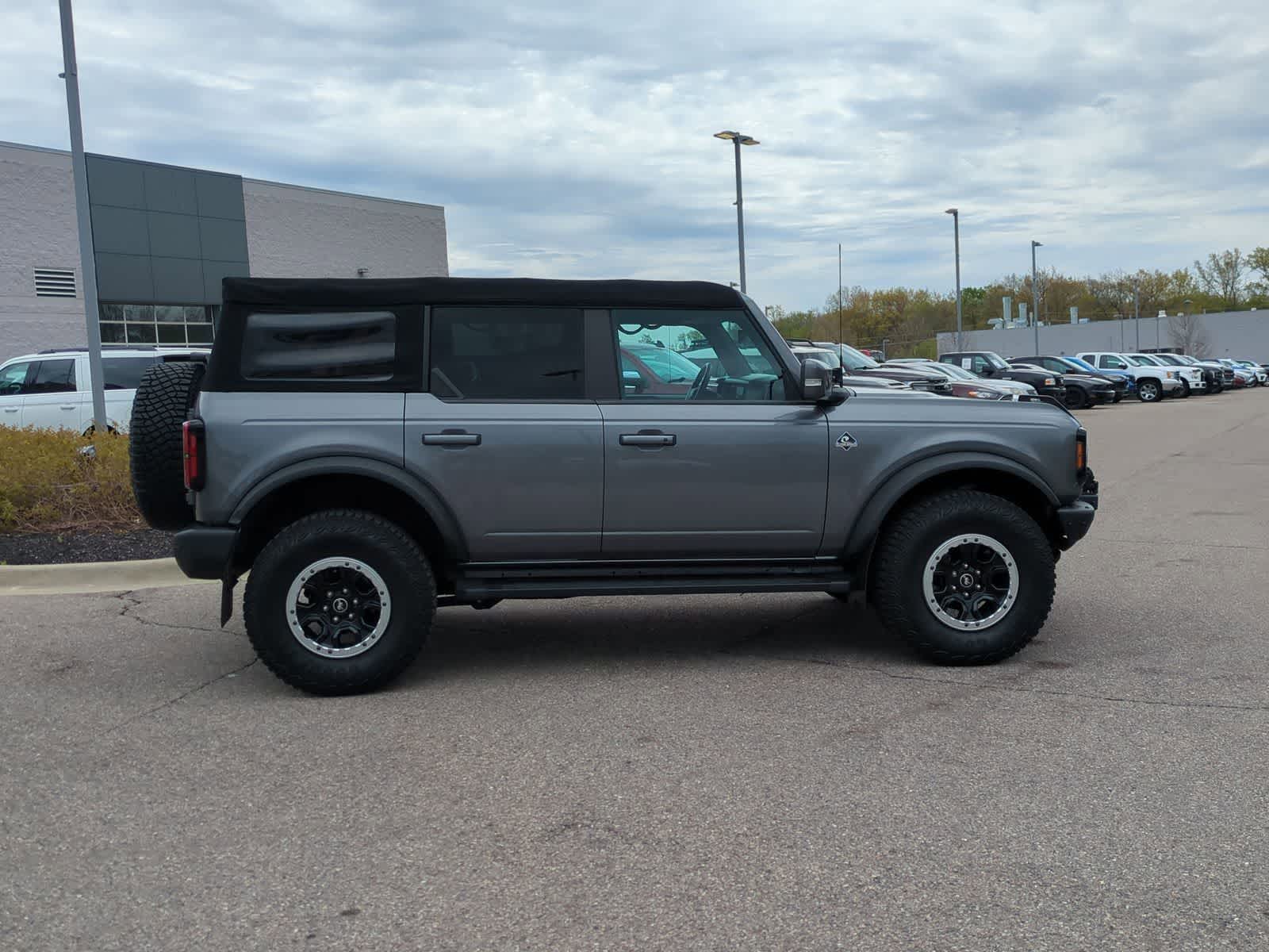 Thumbnail: 2022 Ford Bronco - 8