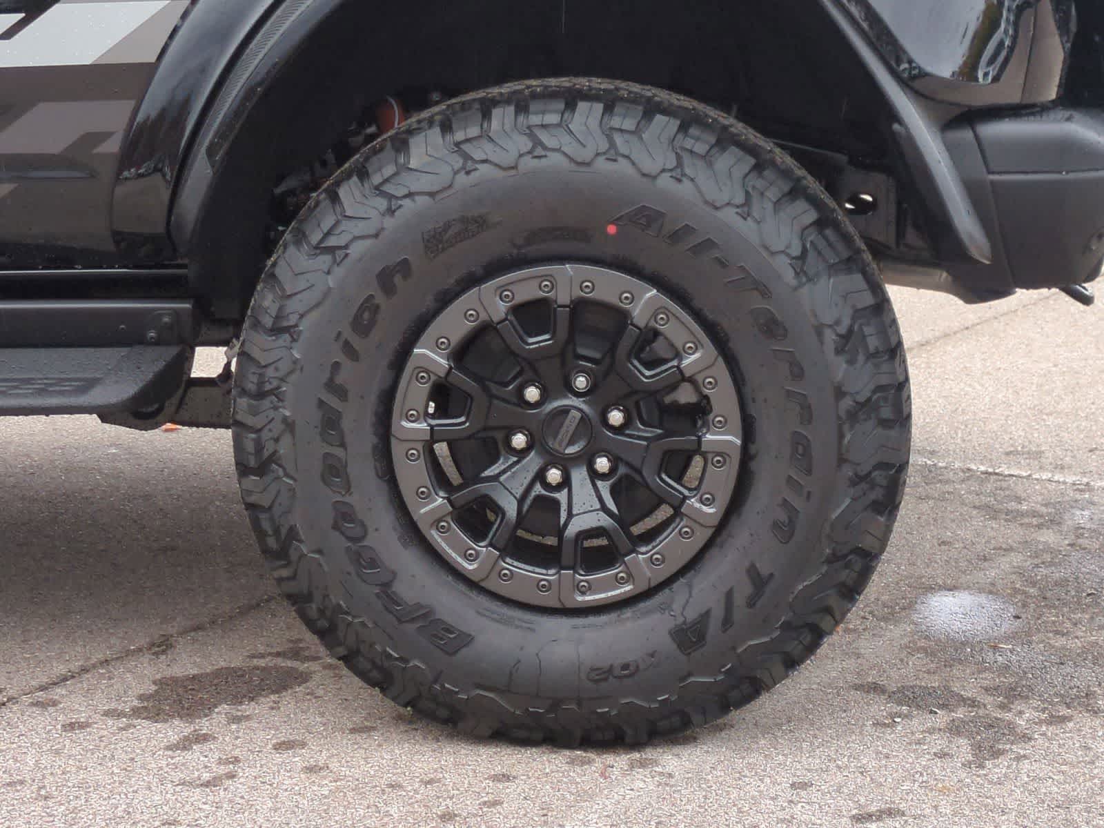 Thumbnail: 2025 Ford Bronco - 14