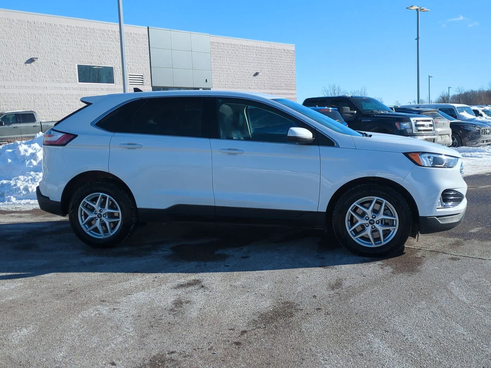 Thumbnail: 2022 Ford Edge - 9