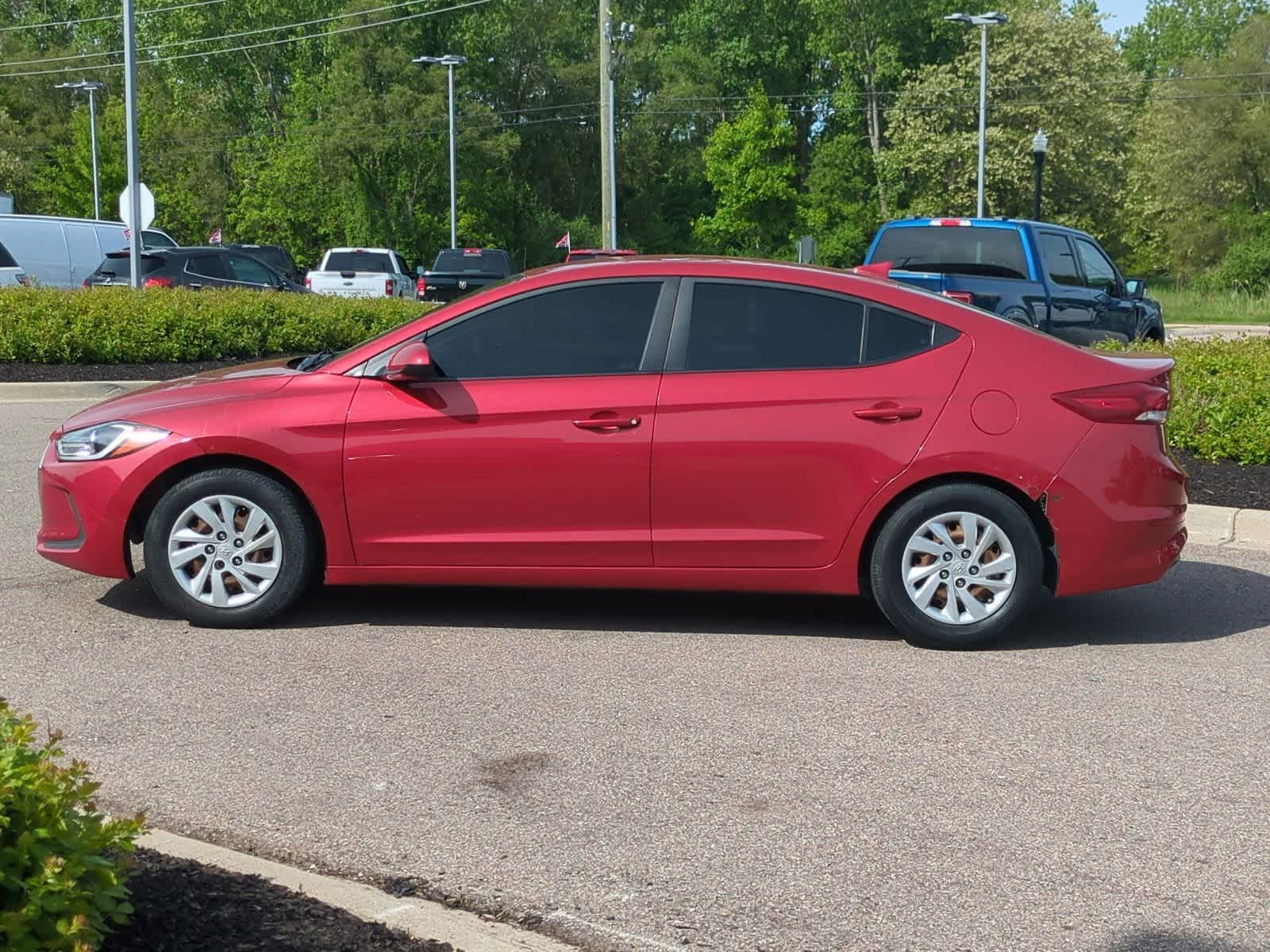 Thumbnail: 2017 Hyundai Elantra - 5