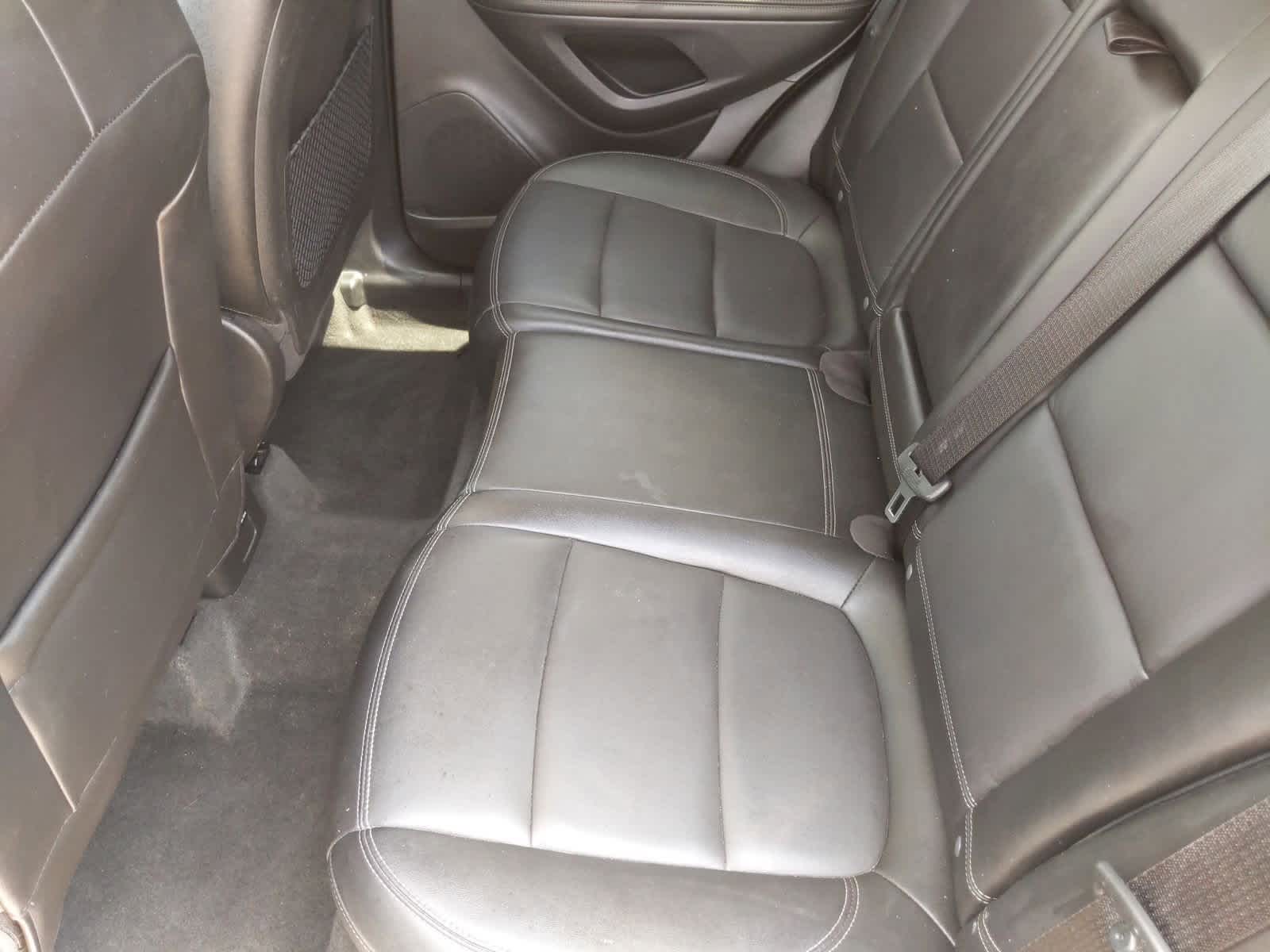 Thumbnail: 2015 Buick Encore - 21
