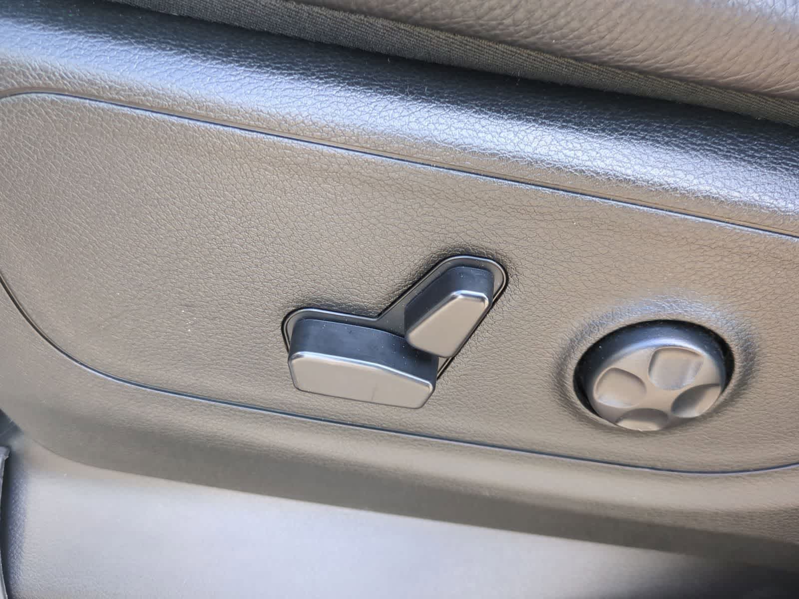 Thumbnail: 2023 RAM 1500 - 17