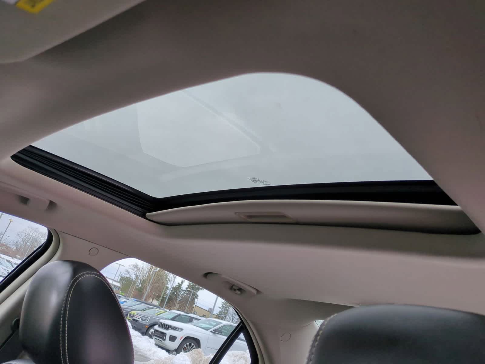 Thumbnail: 2010 Ford Fusion - 19