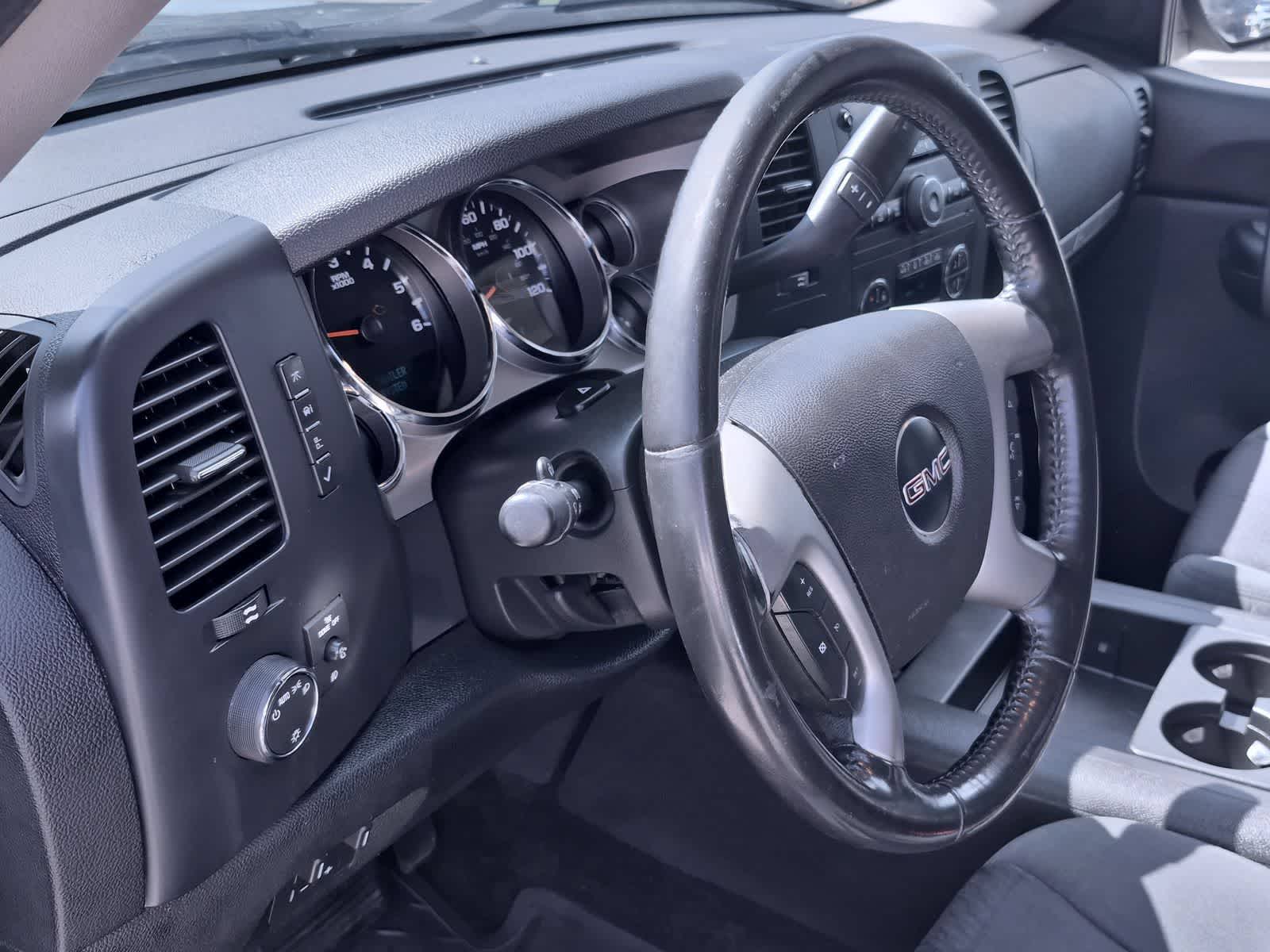 Thumbnail: 2009 GMC Sierra 2500 - 10