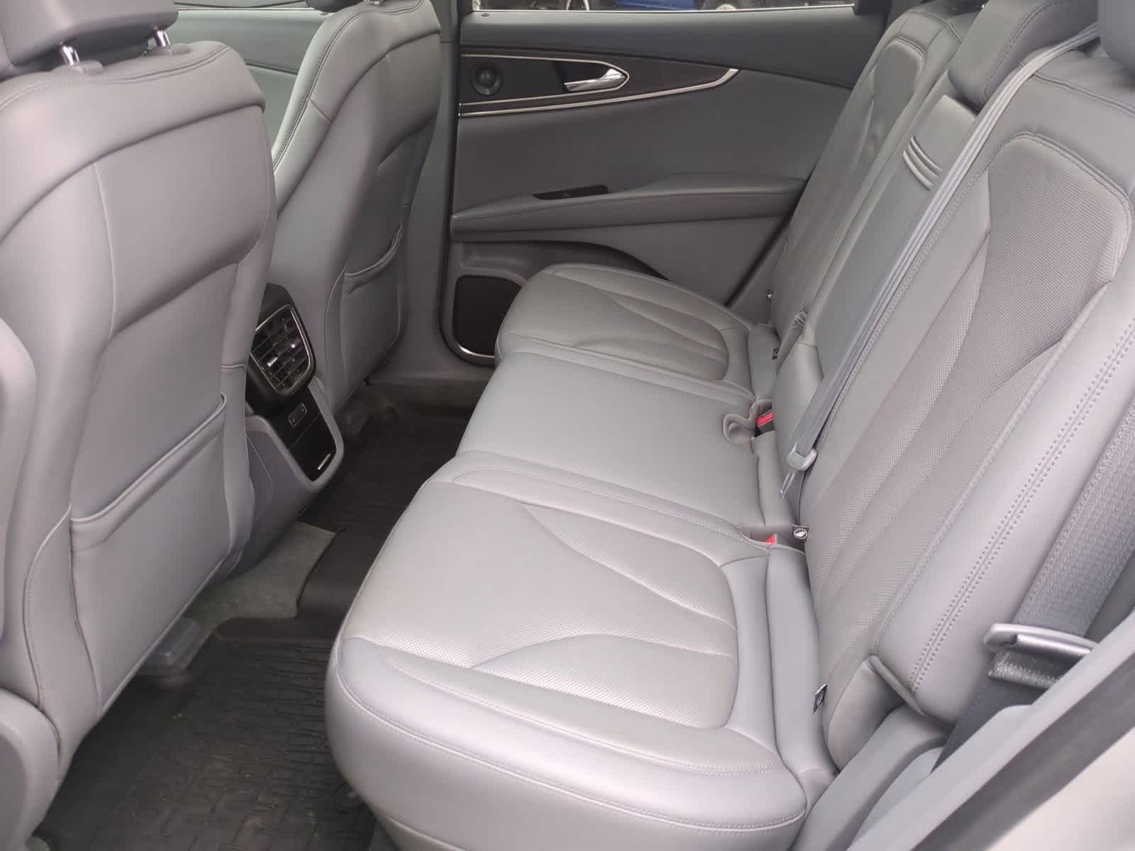 Thumbnail: 2019 Lincoln Nautilus - 20