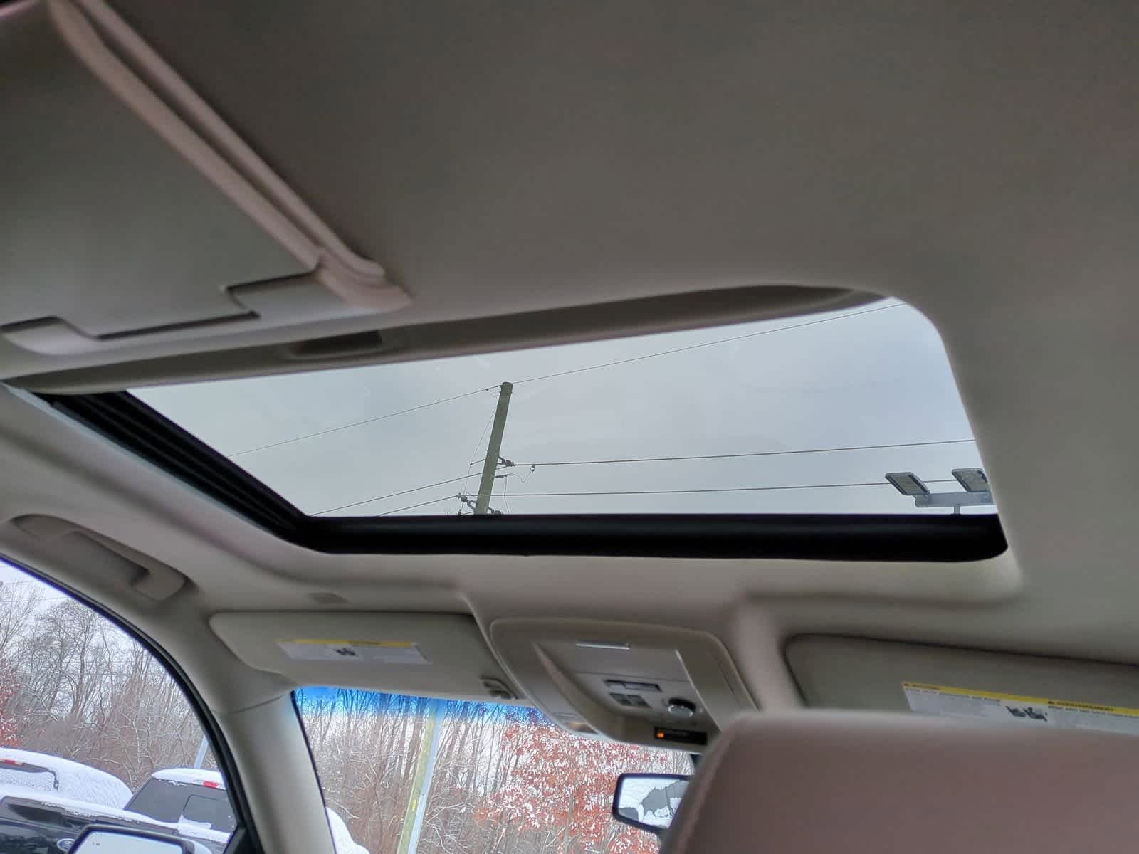 Thumbnail: 2017 Chevrolet Suburban - 24