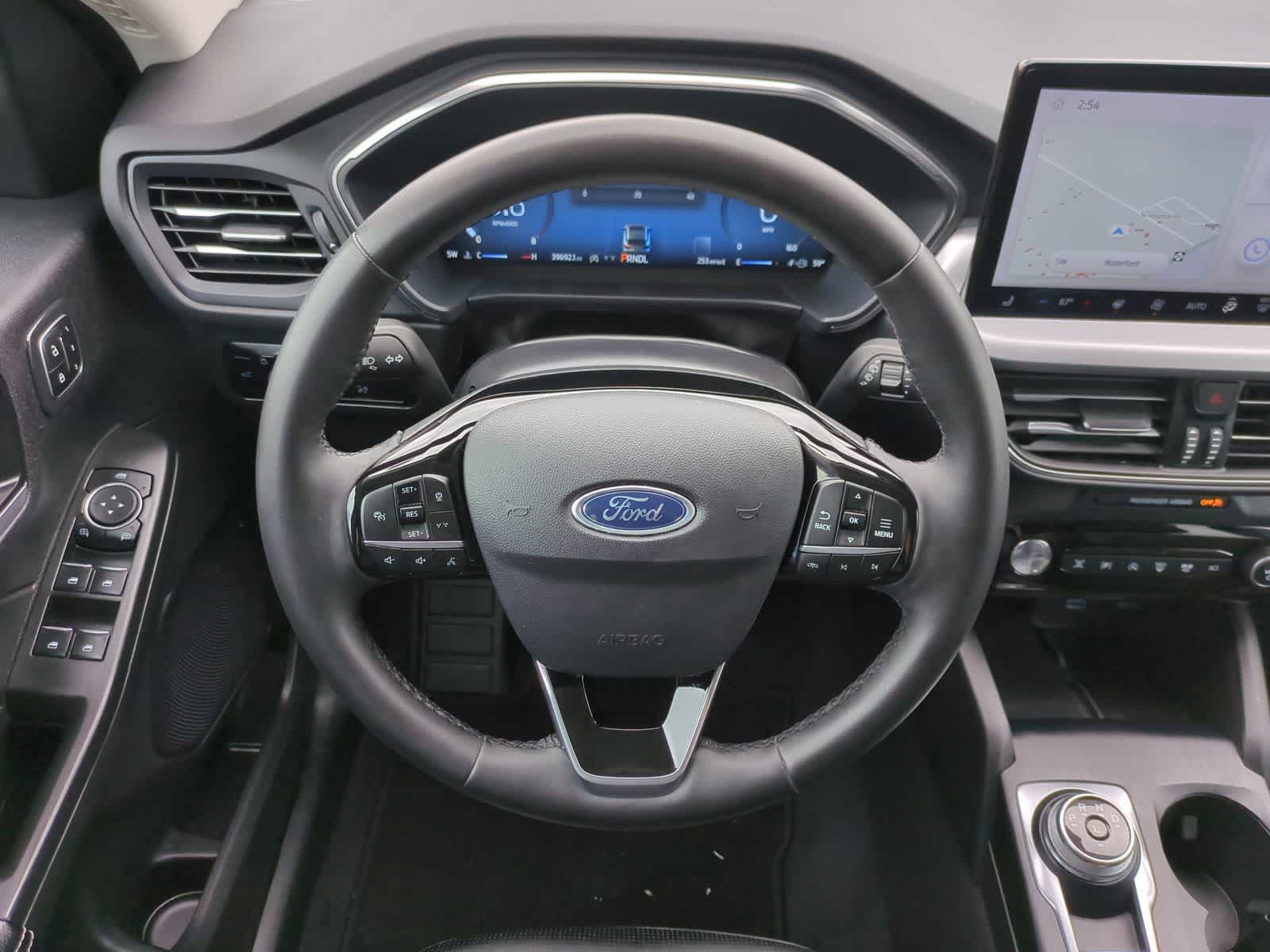 Thumbnail: 2023 Ford Escape - 21