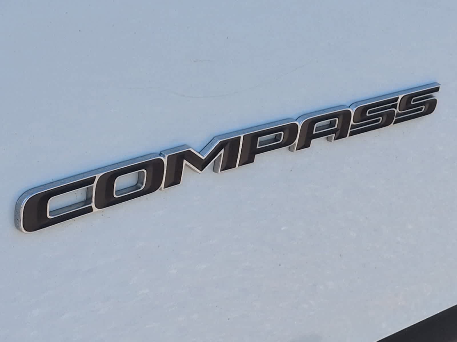 Thumbnail: 2019 Jeep Compass - 9