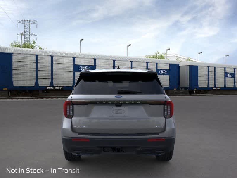 2025 Ford Explorer Active 5