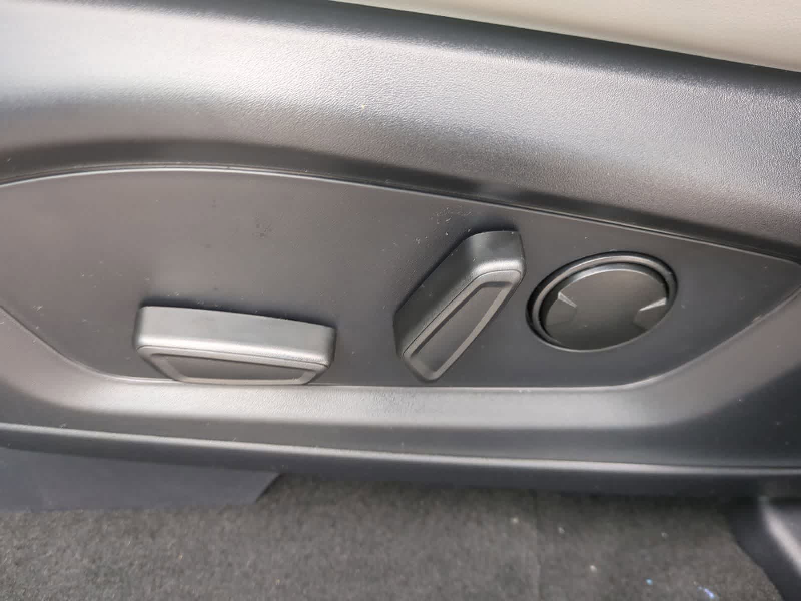 Thumbnail: 2026 Ford Explorer - 17