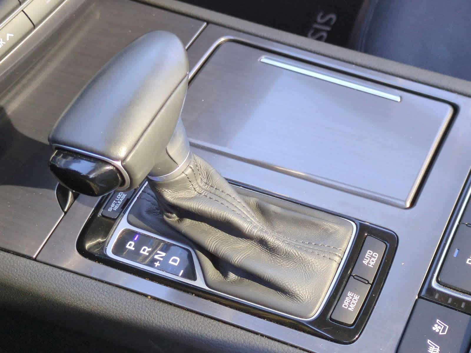 Thumbnail: 2018 Genesis G80 - 34