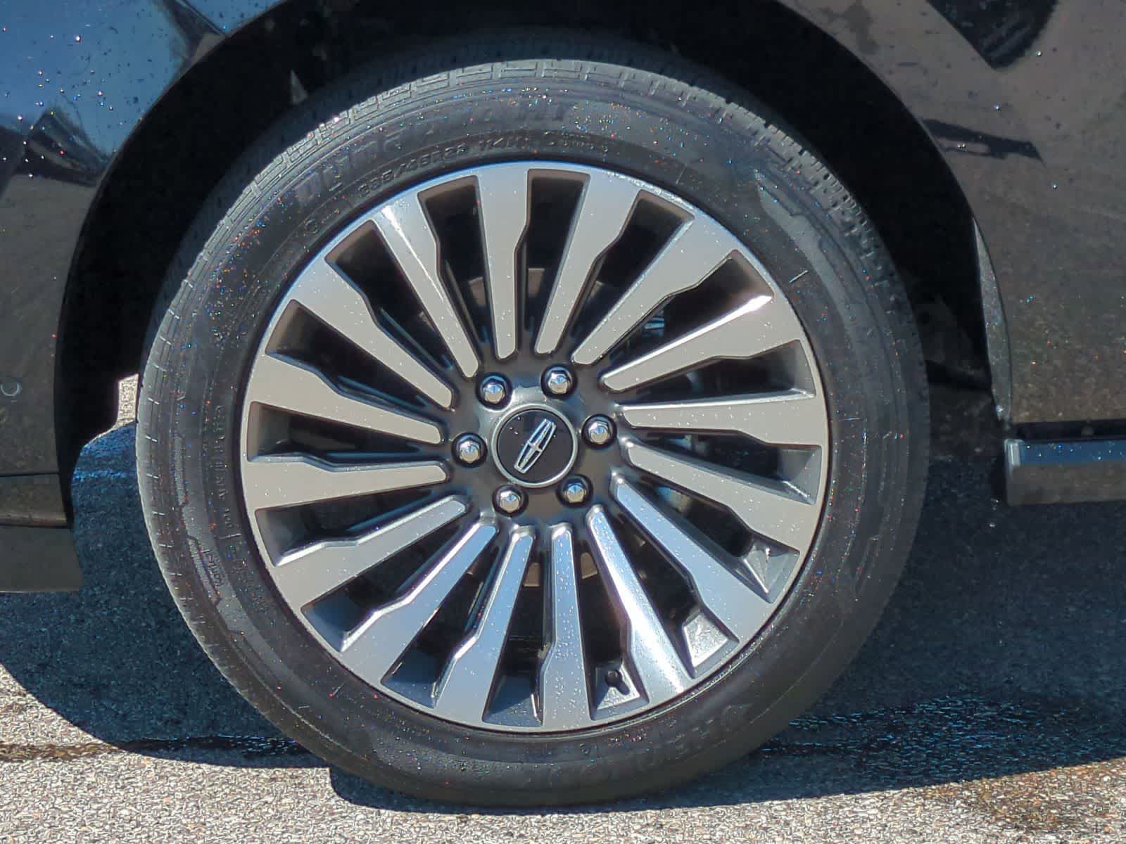 Thumbnail: 2021 Lincoln Navigator - 14