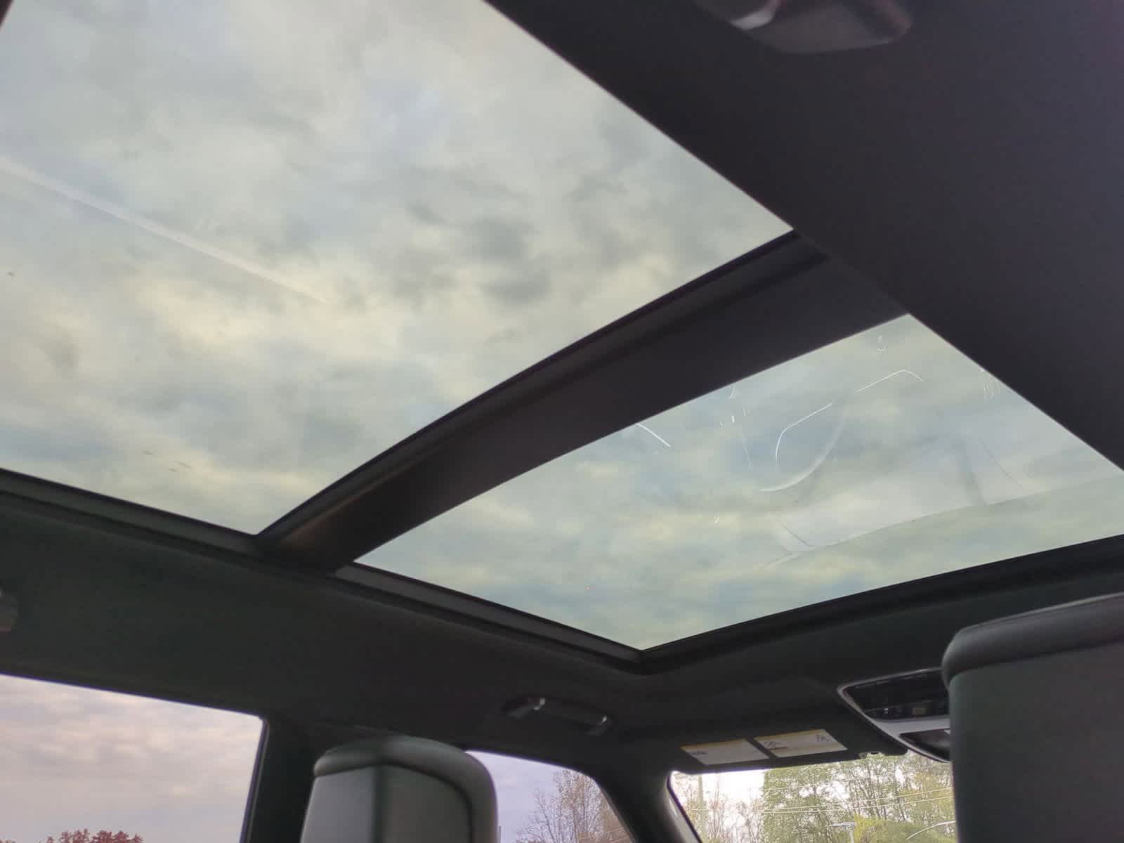 Thumbnail: 2018 Land Rover Range Rover - 22