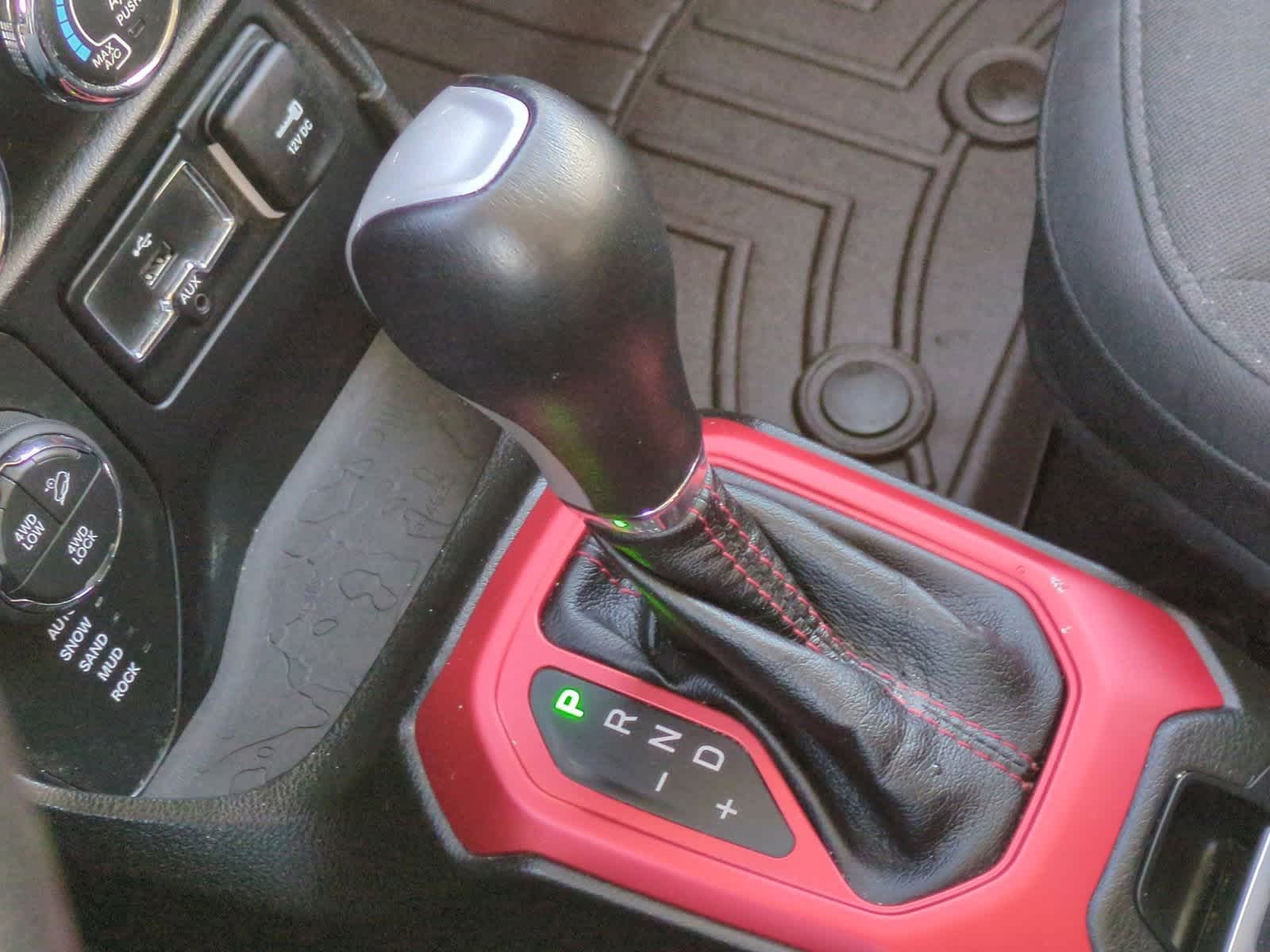 Thumbnail: 2017 Jeep Renegade - 31