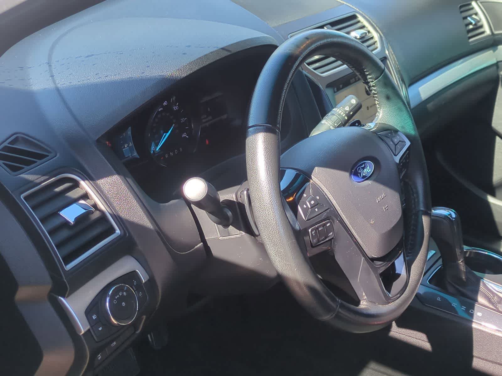 Thumbnail: 2017 Ford Explorer - 10