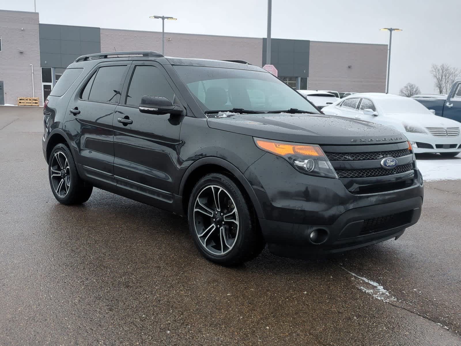 Thumbnail: 2015 Ford Explorer - 2