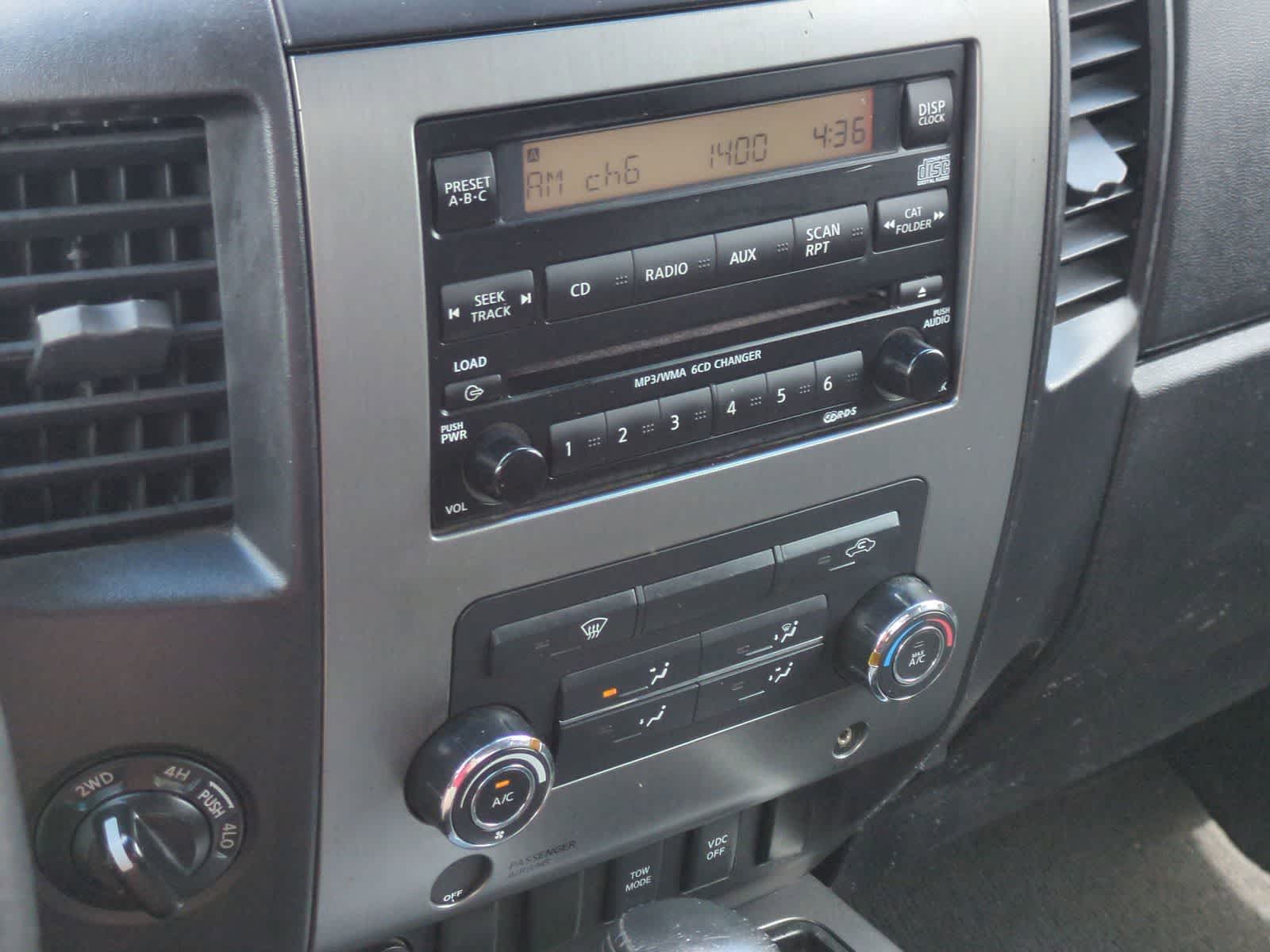 Thumbnail: 2011 Nissan Titan - 27