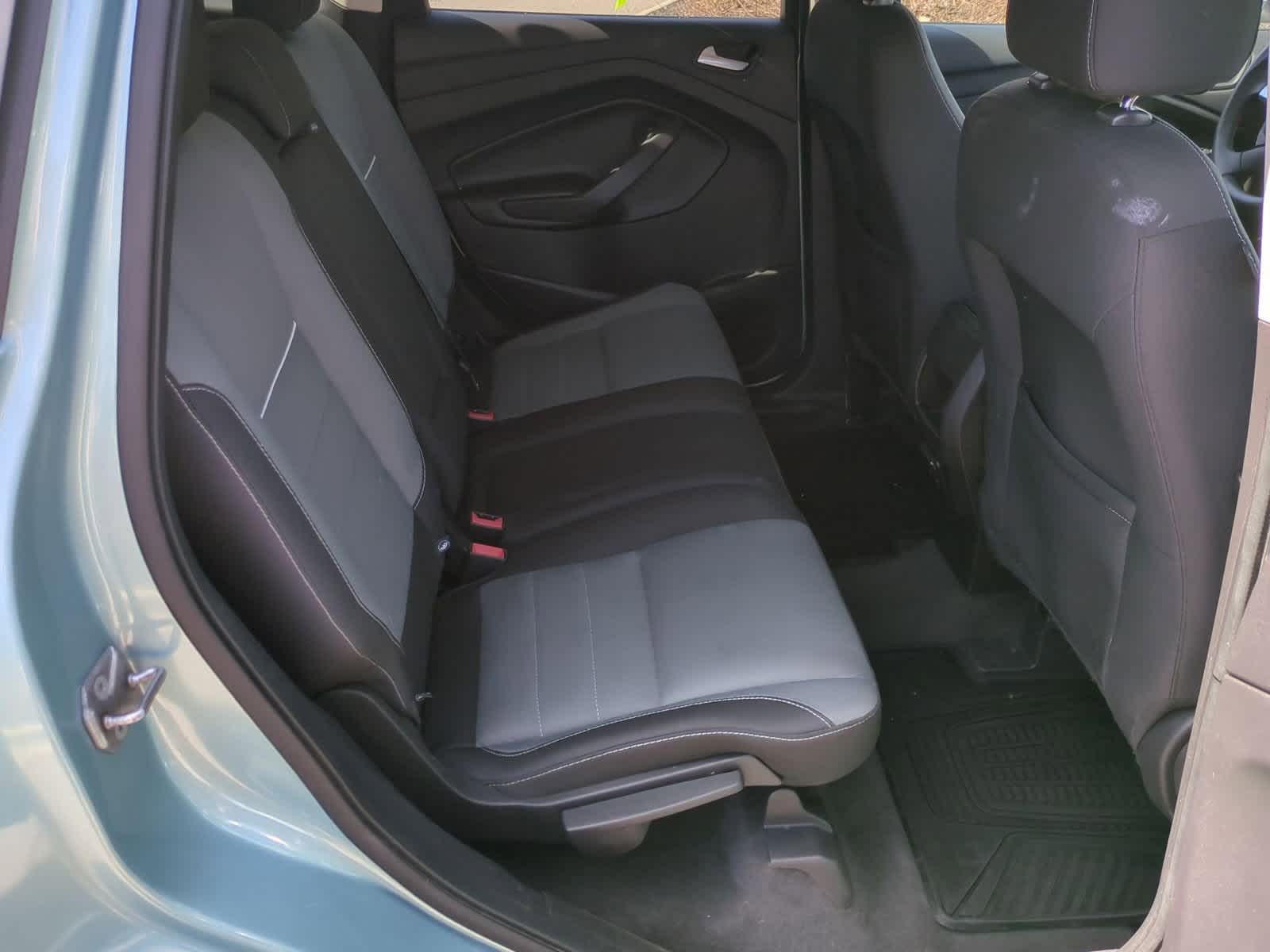 Thumbnail: 2013 Ford Escape - 19
