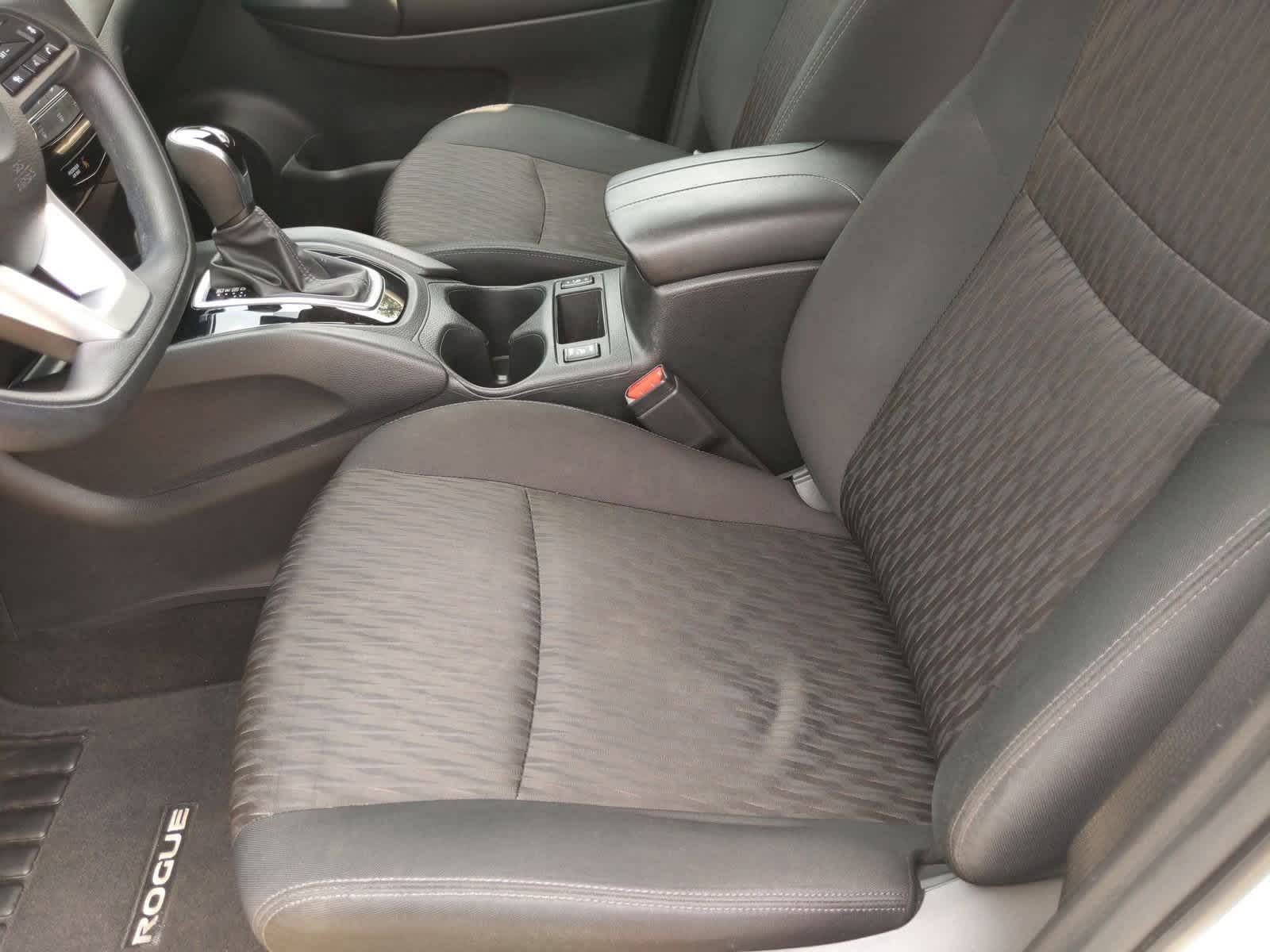 Thumbnail: 2019 Nissan Rogue - 17