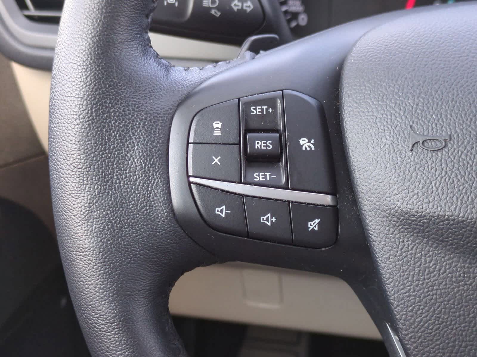 Thumbnail: 2020 Ford Escape - 23