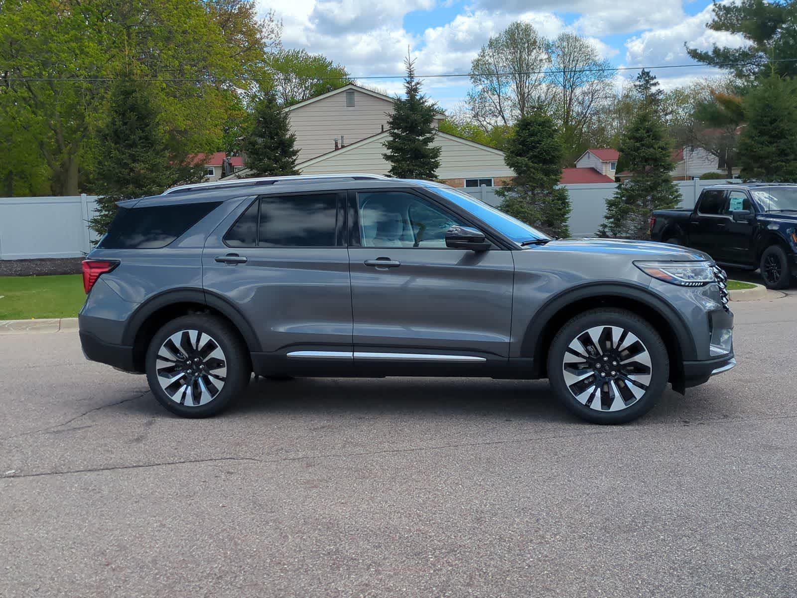 Thumbnail: 2026 Ford Explorer - 9