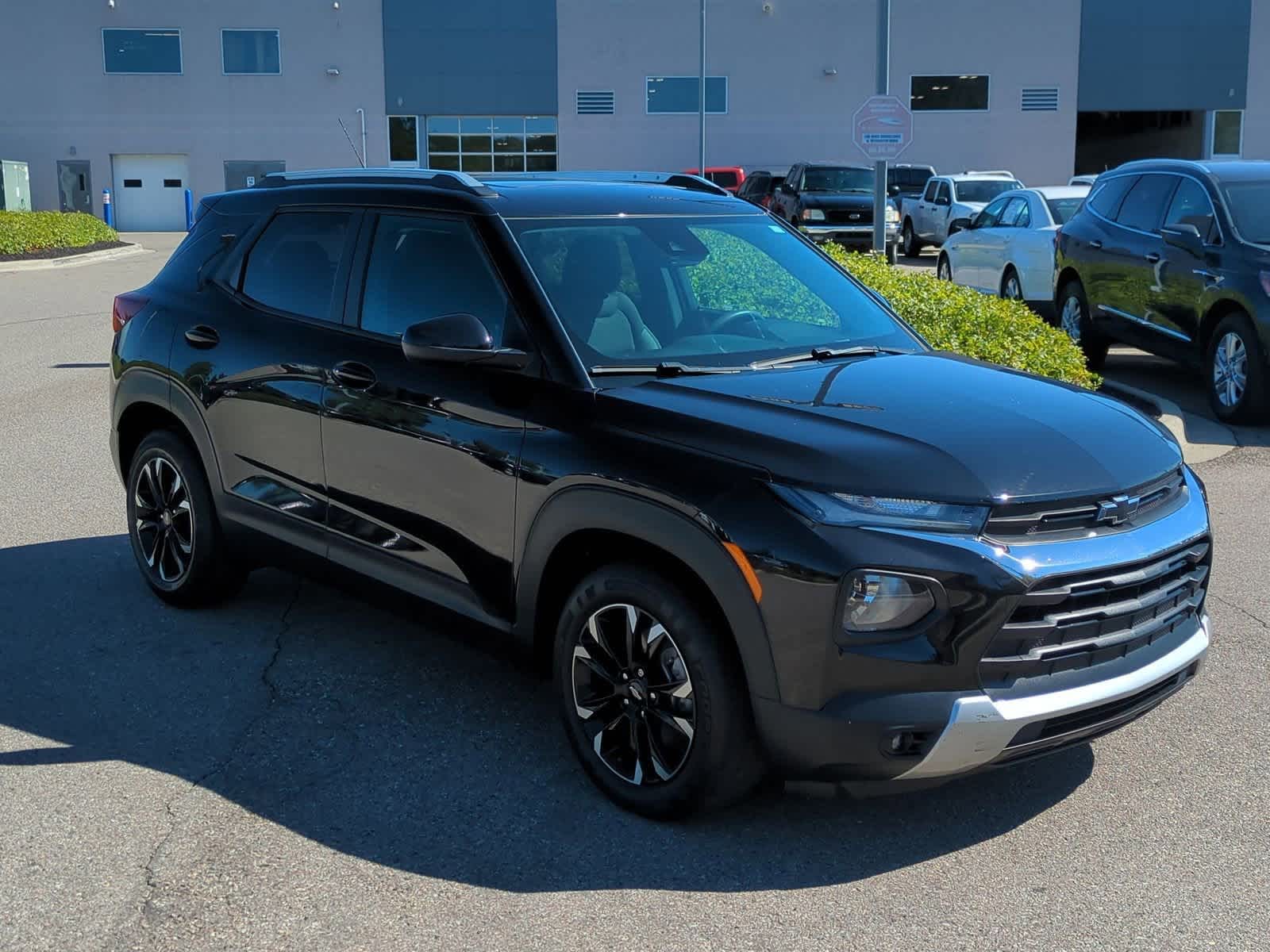 Thumbnail: 2021 Chevrolet TrailBlazer - 2