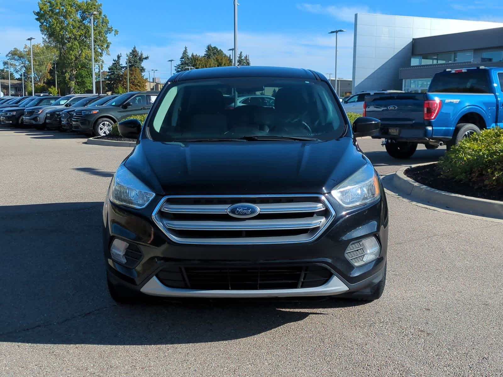 Thumbnail: 2017 Ford Escape - 3