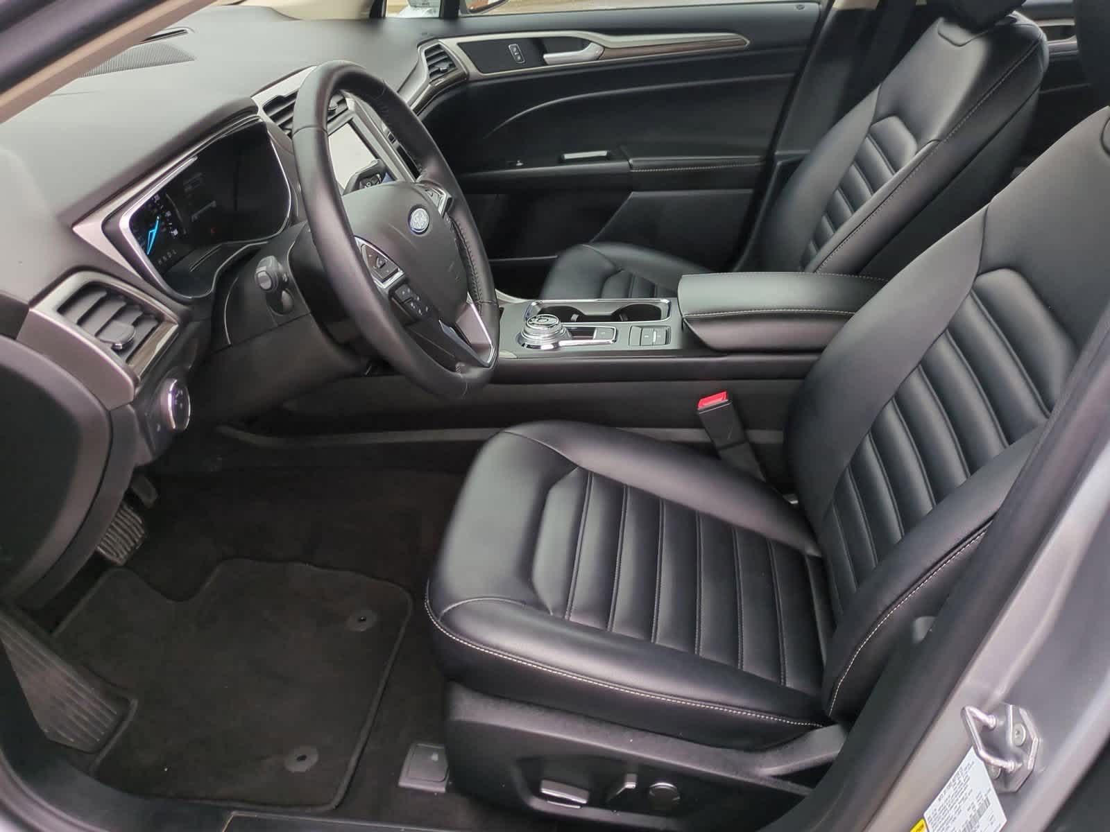 Thumbnail: 2020 Ford Fusion - 16