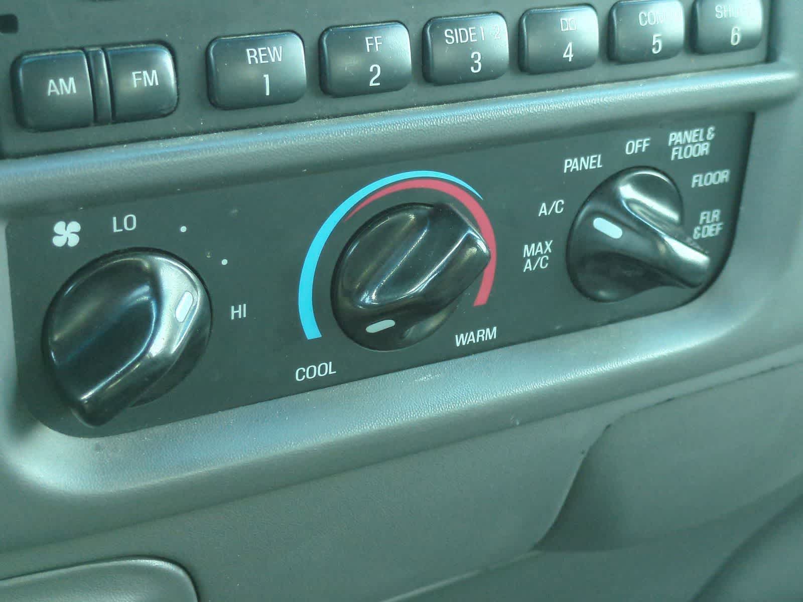 Thumbnail: 2001 Ford F-150 - 29