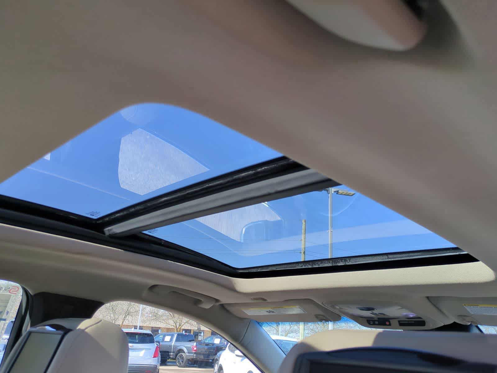 Thumbnail: 2013 Cadillac XTS - 22