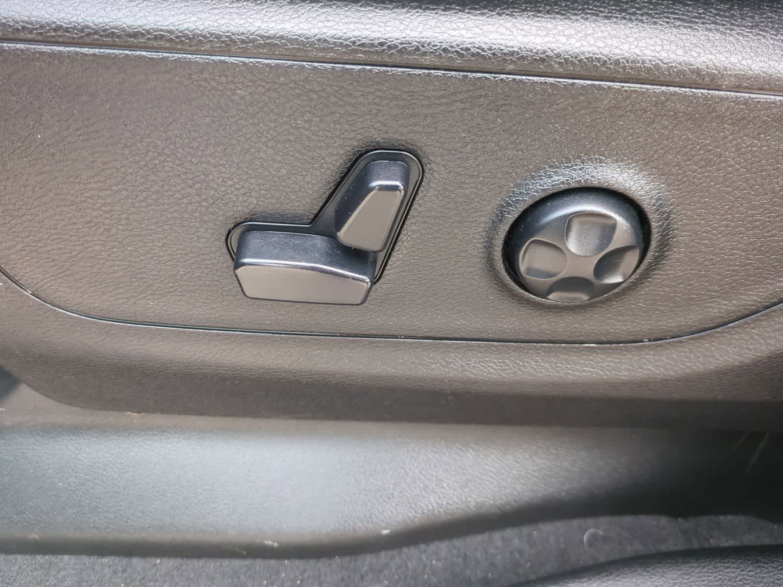 Thumbnail: 2019 RAM 1500 - 17