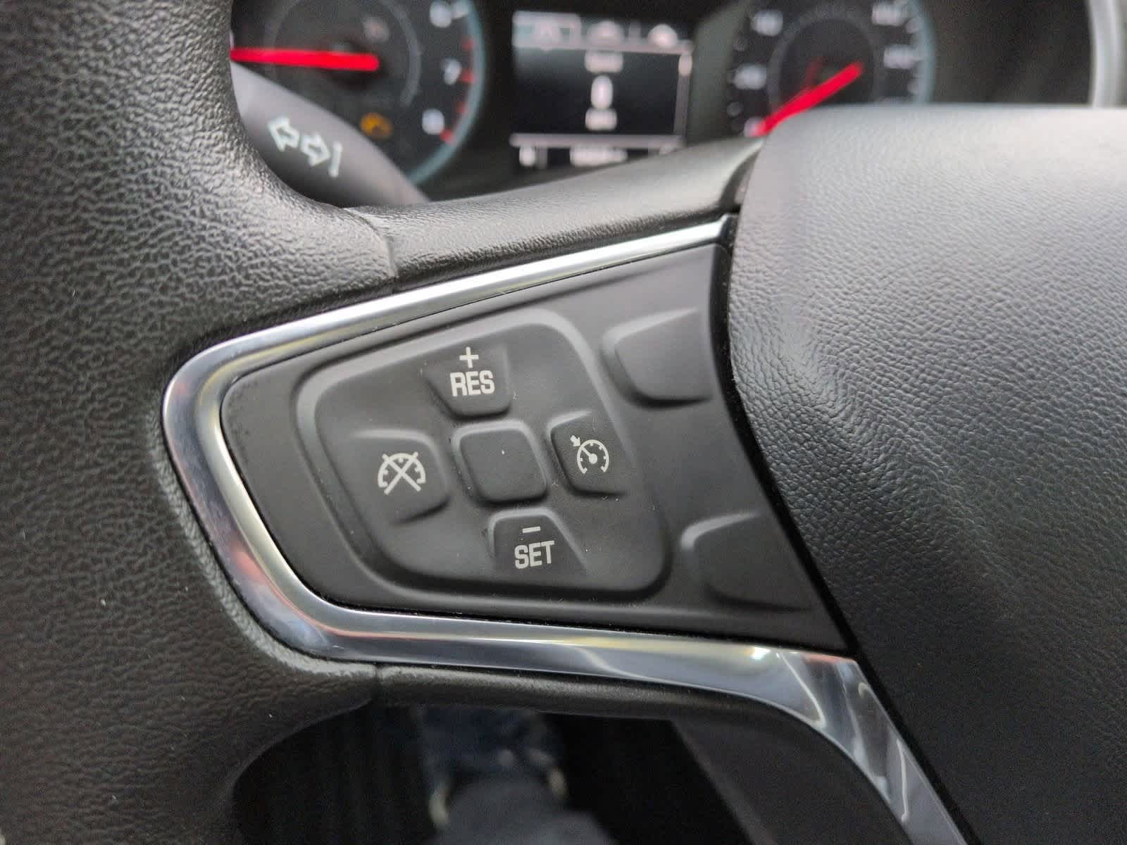 Thumbnail: 2017 Chevrolet Malibu - 24