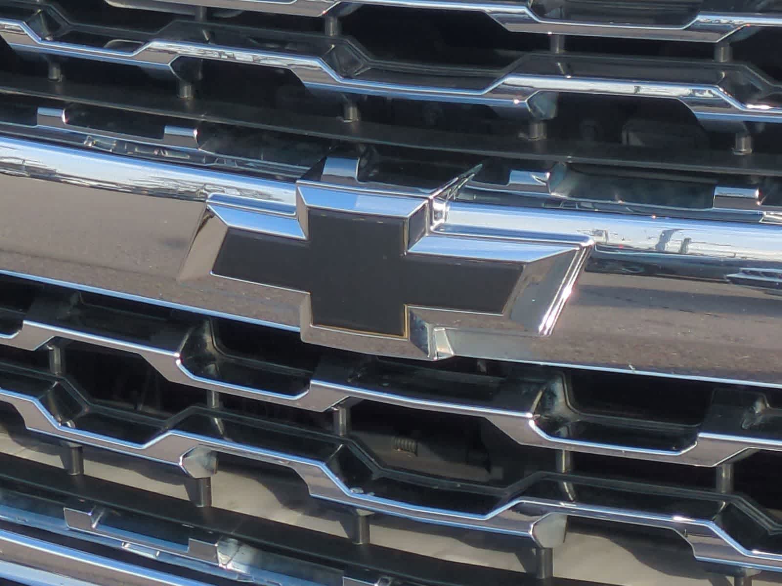 Thumbnail: 2017 Chevrolet Silverado 1500 - 9