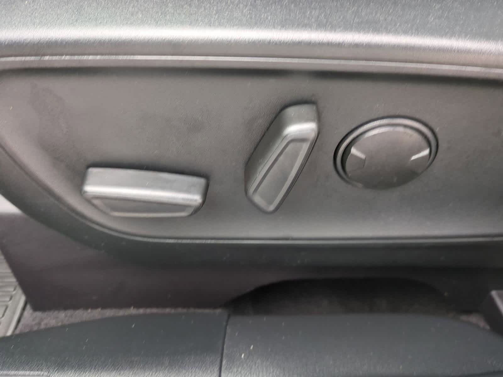 Thumbnail: 2021 Ford Escape - 17