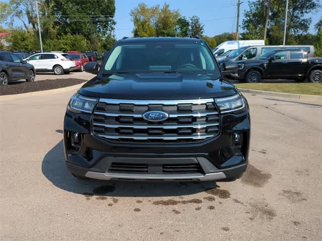 2025 Ford Explorer Active 8