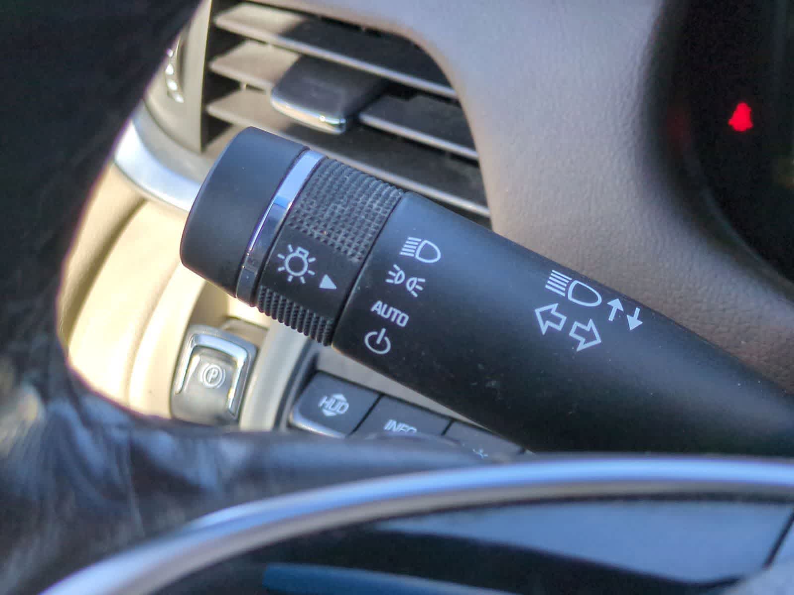 Thumbnail: 2013 Cadillac XTS - 28