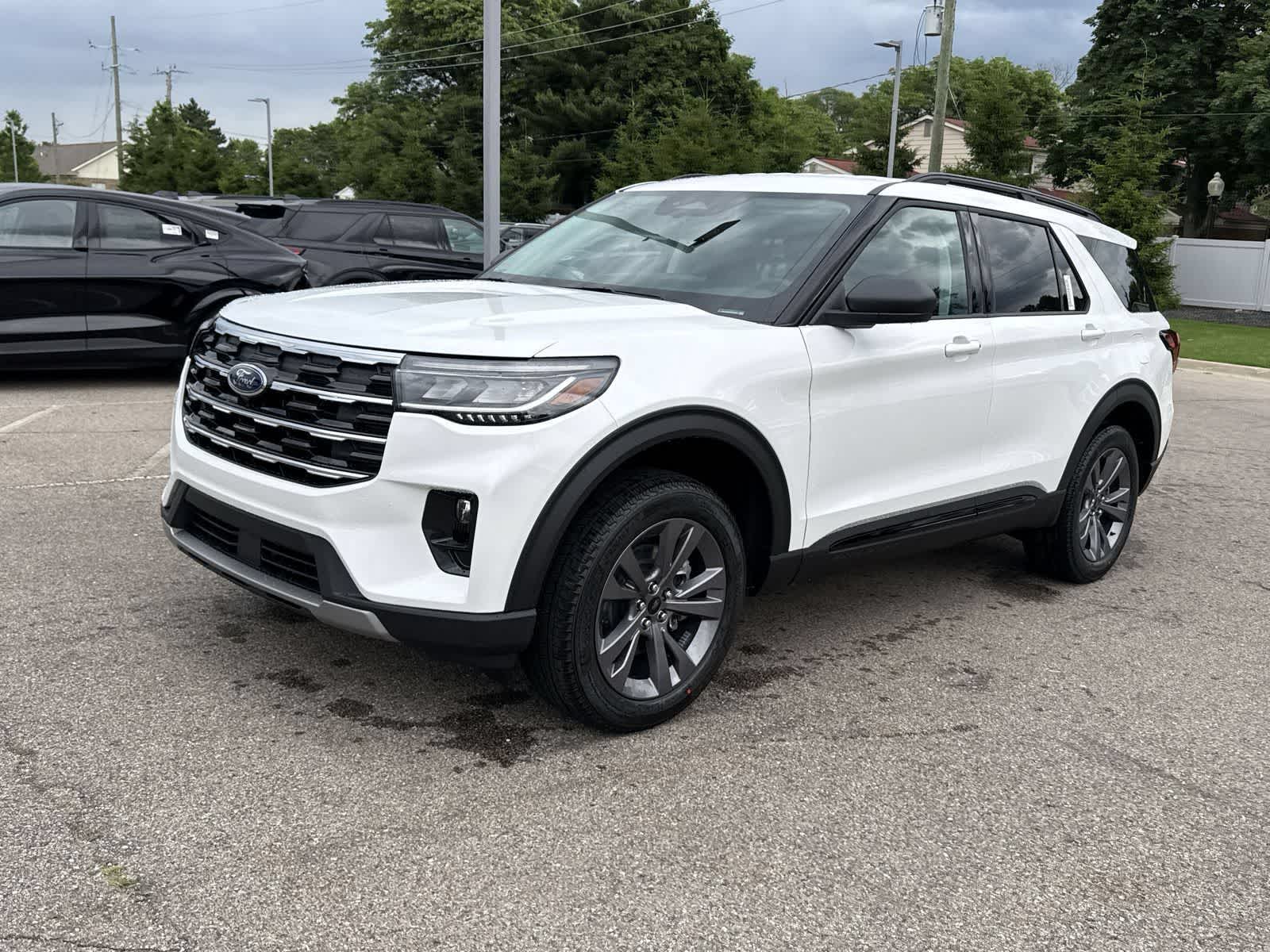 Thumbnail: 2026 Ford Explorer - 4