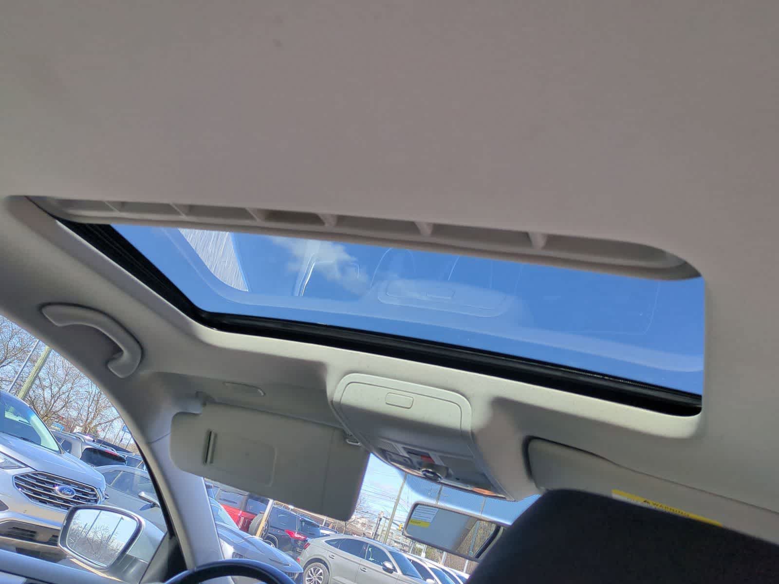 Thumbnail: 2015 Volkswagen Jetta - 22