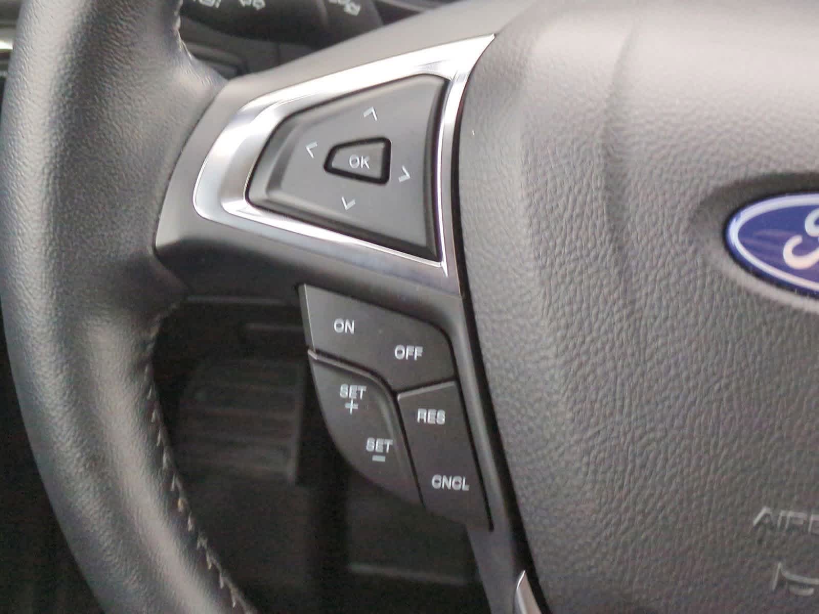 Thumbnail: 2023 Ford Edge - 23