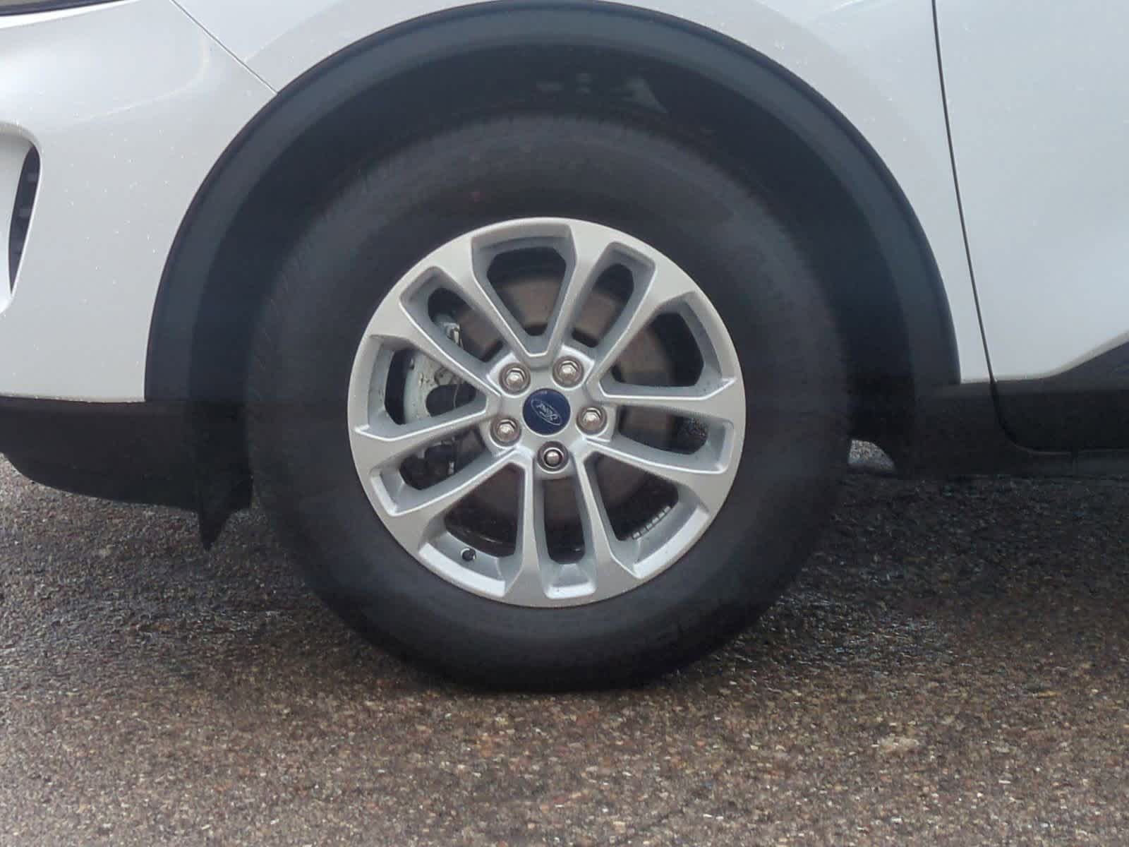 Thumbnail: 2022 Ford Escape - 14